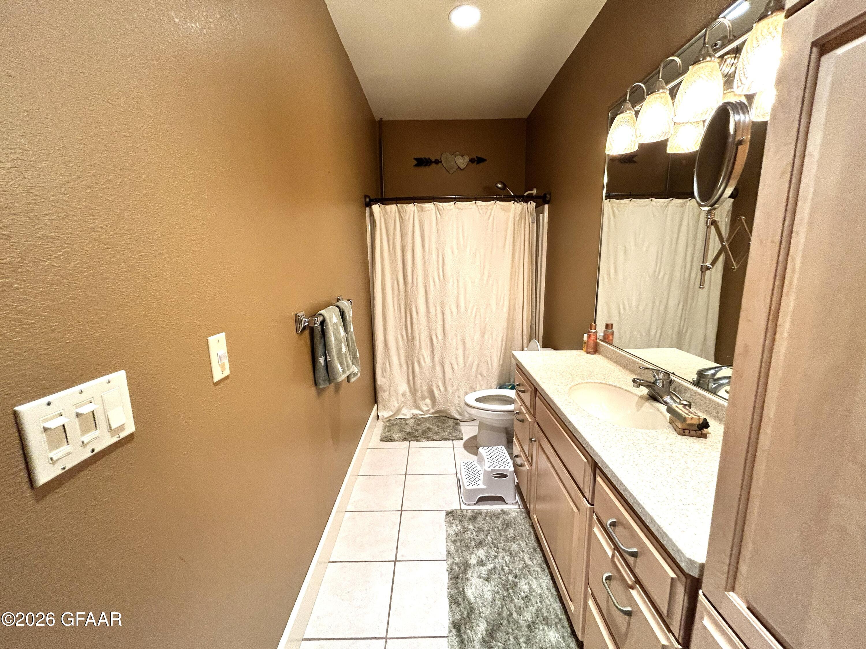 main property photo 65