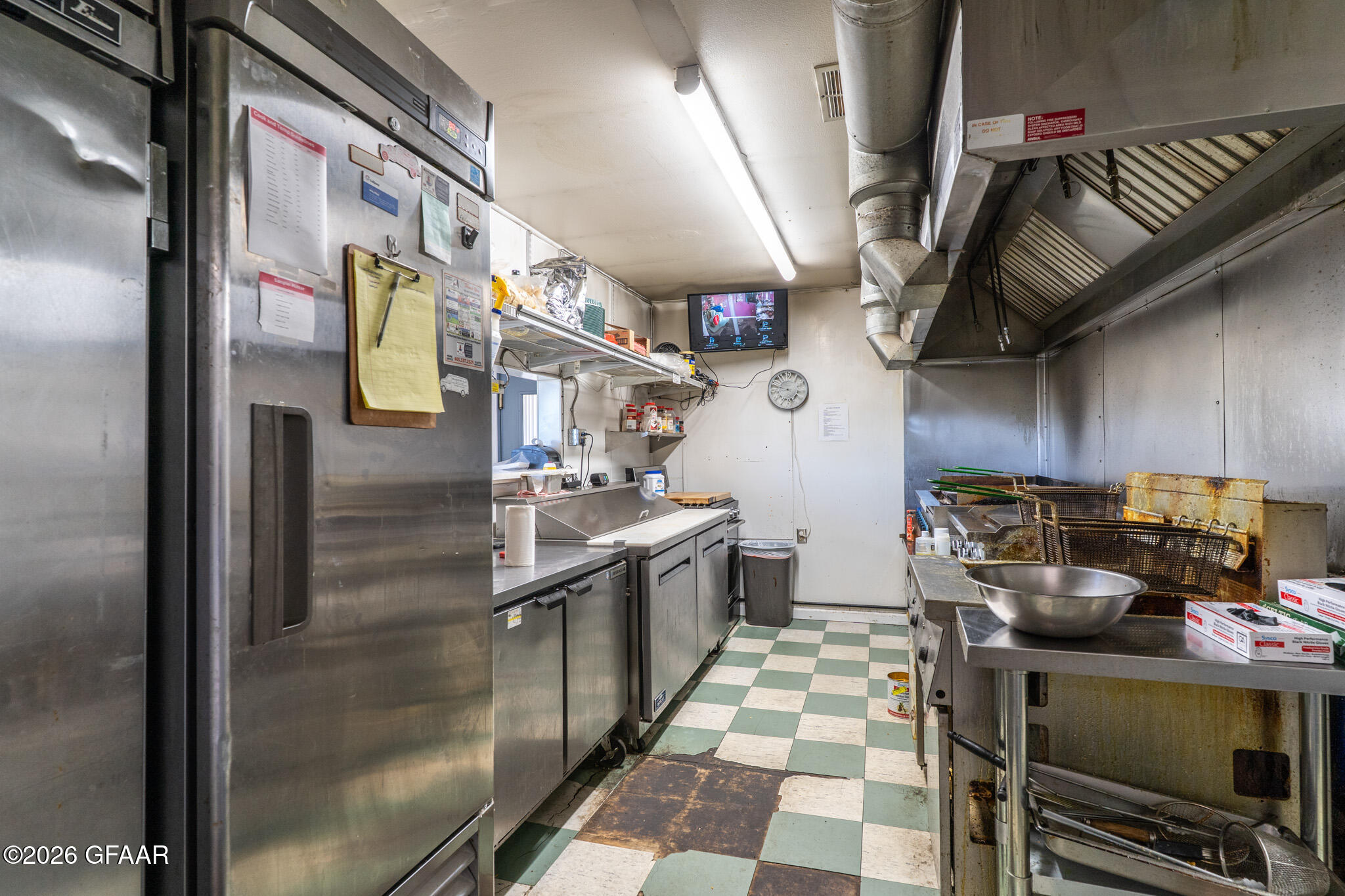 main property photo 16