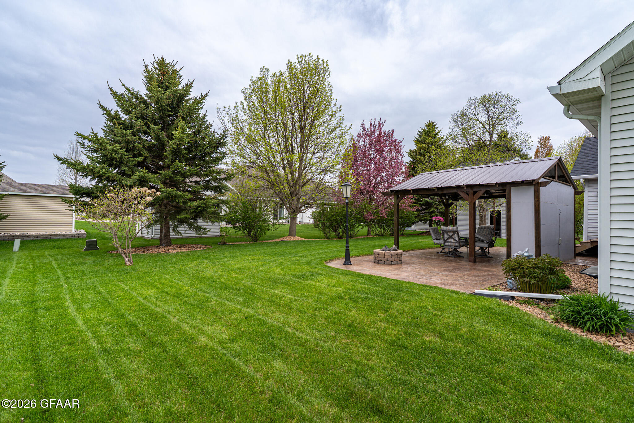main property photo 41