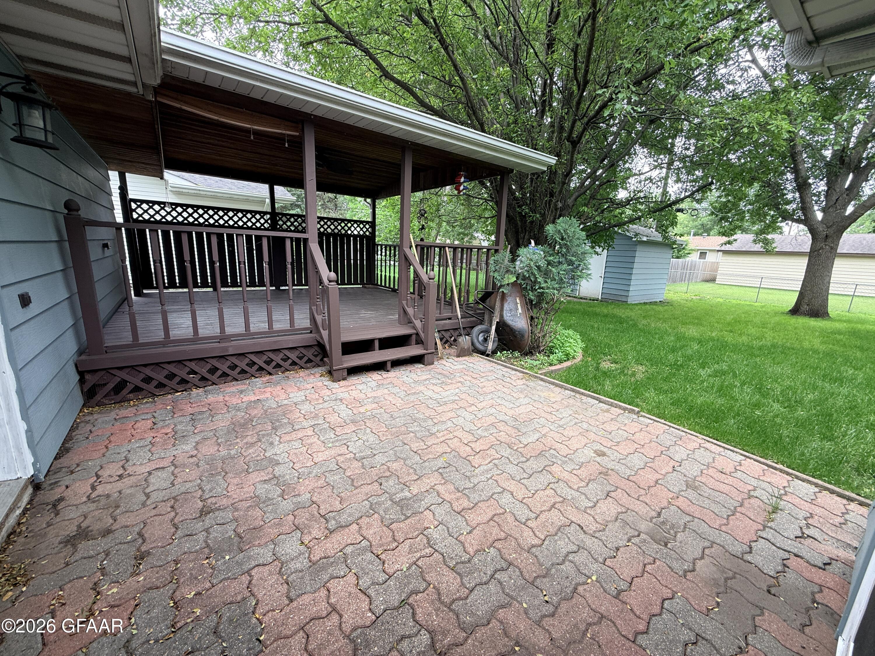 main property photo 16