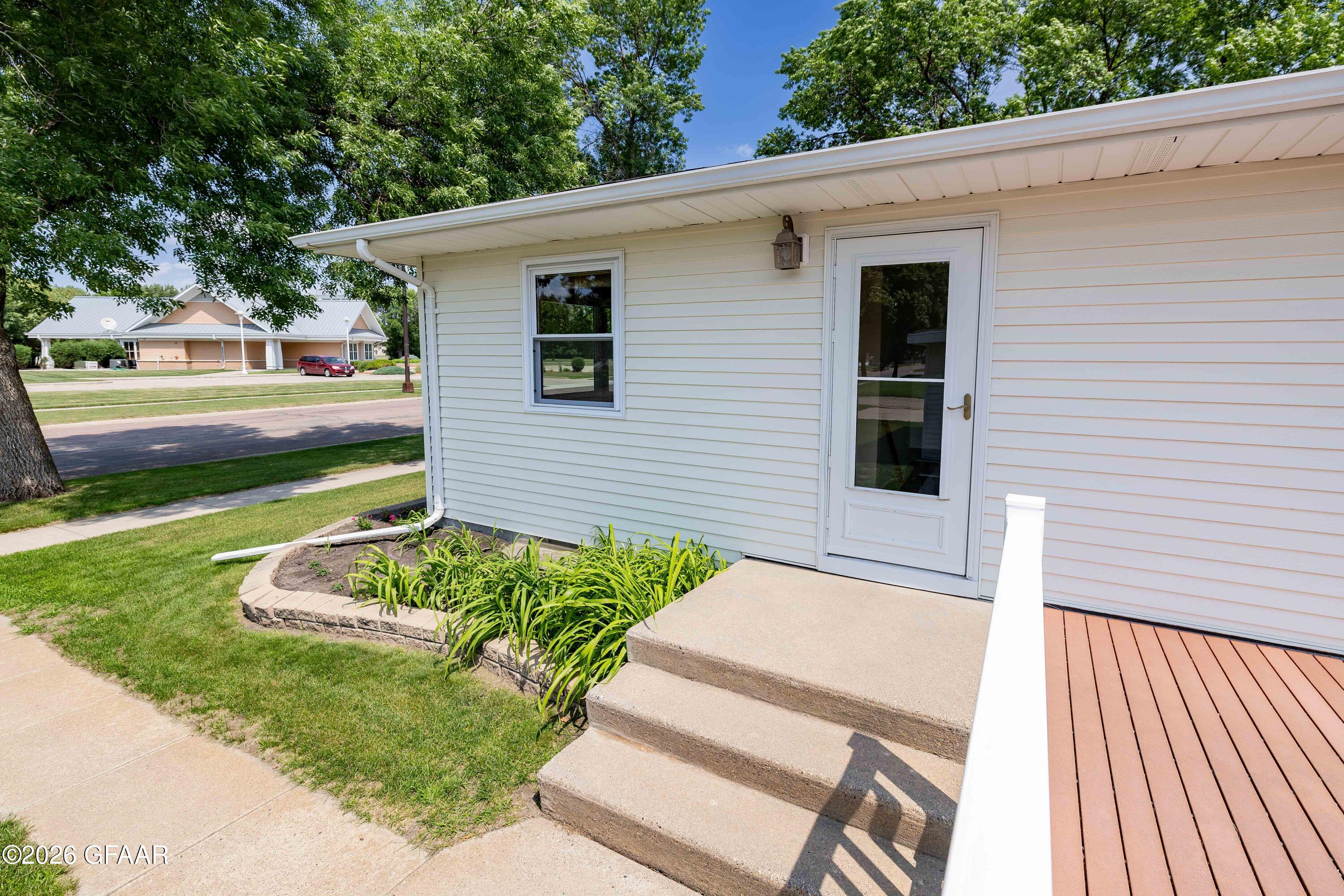 main property photo 38