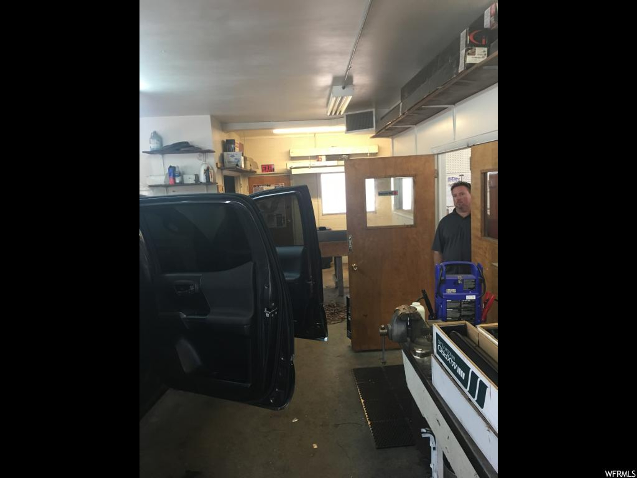 main property photo 9