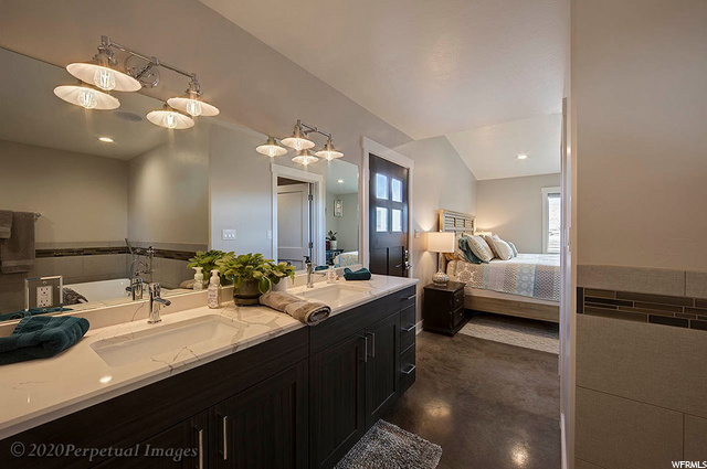 main property photo 67