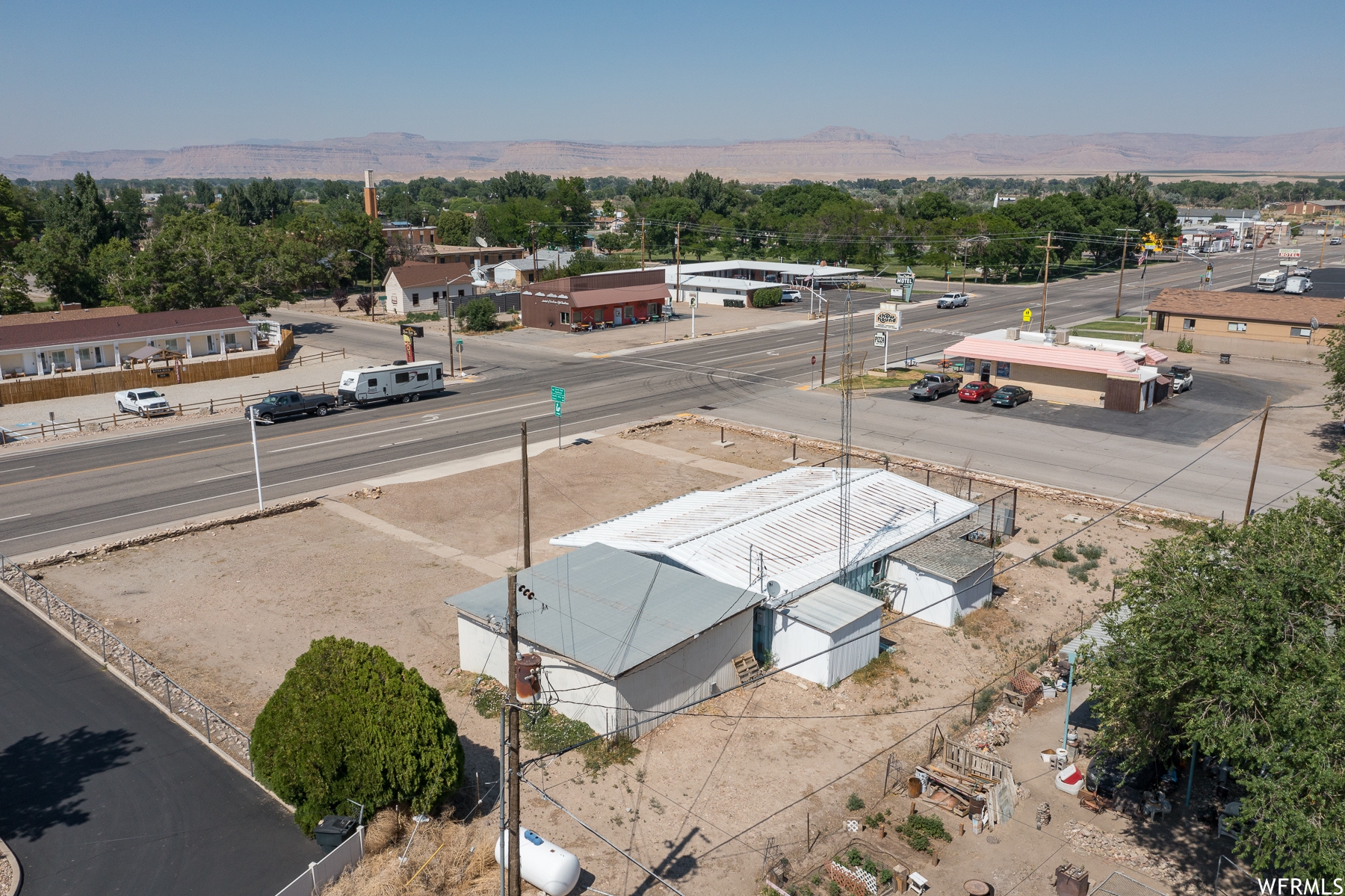 main property photo 4