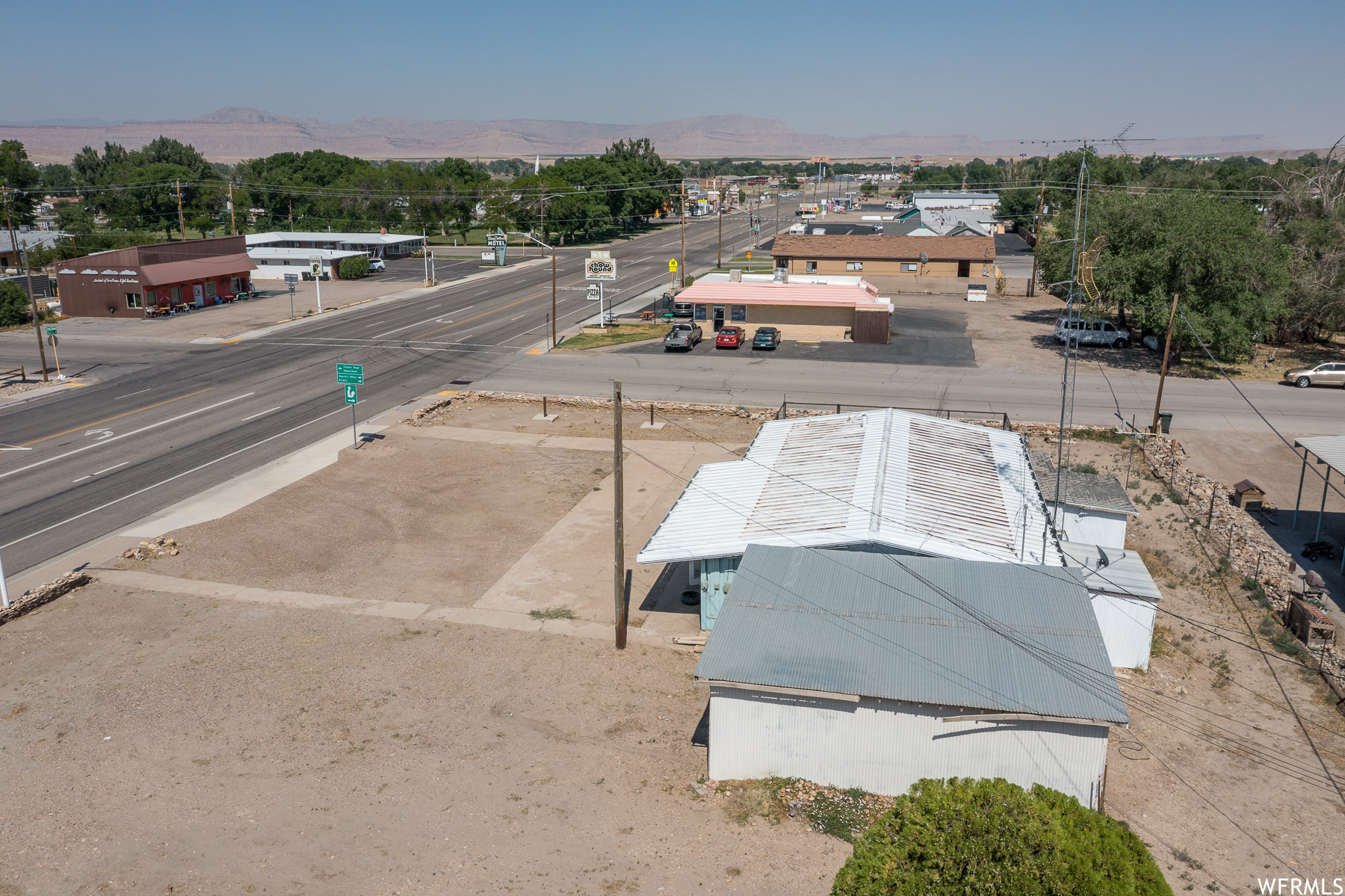 main property photo 6