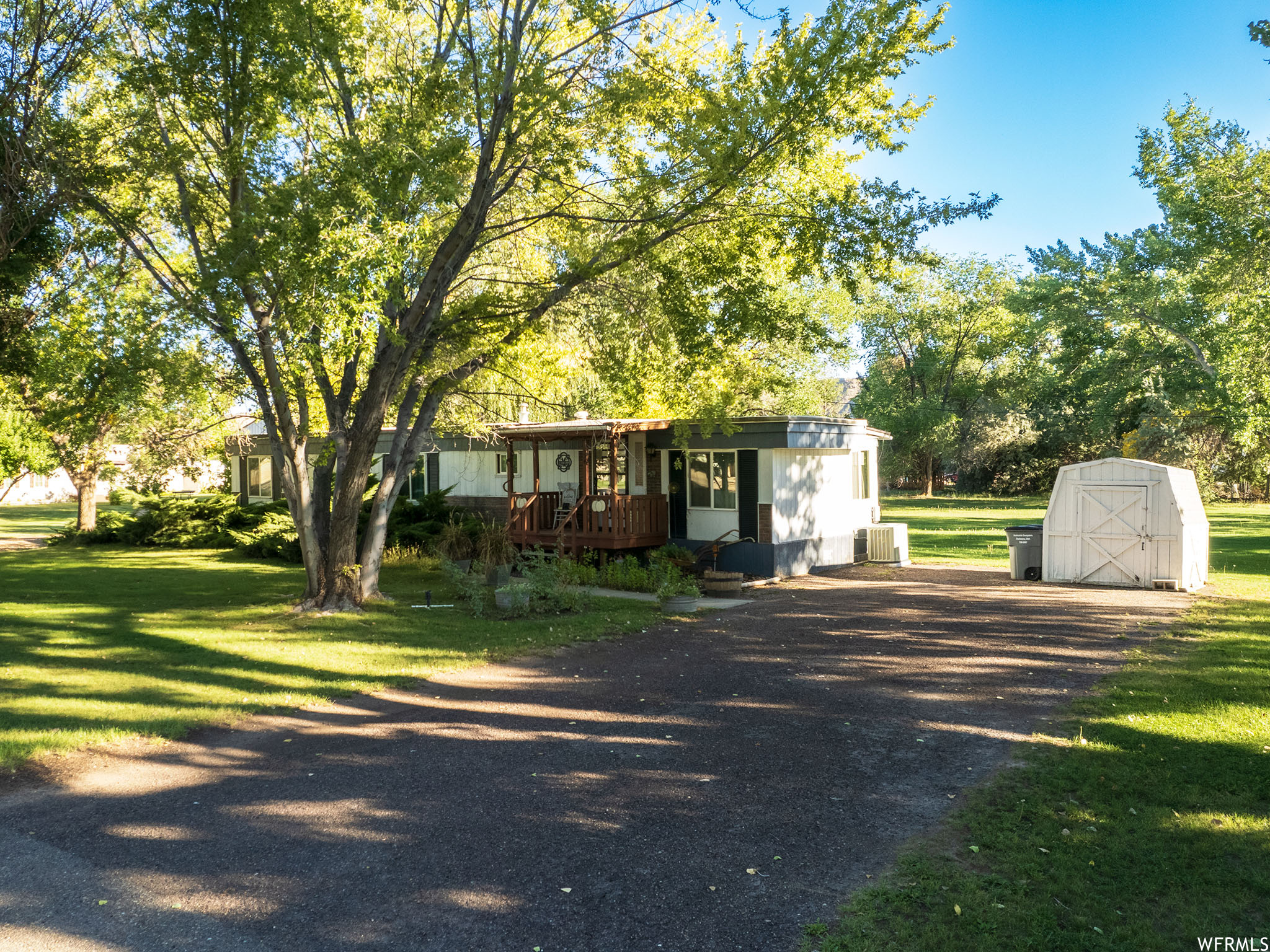 main property photo 6