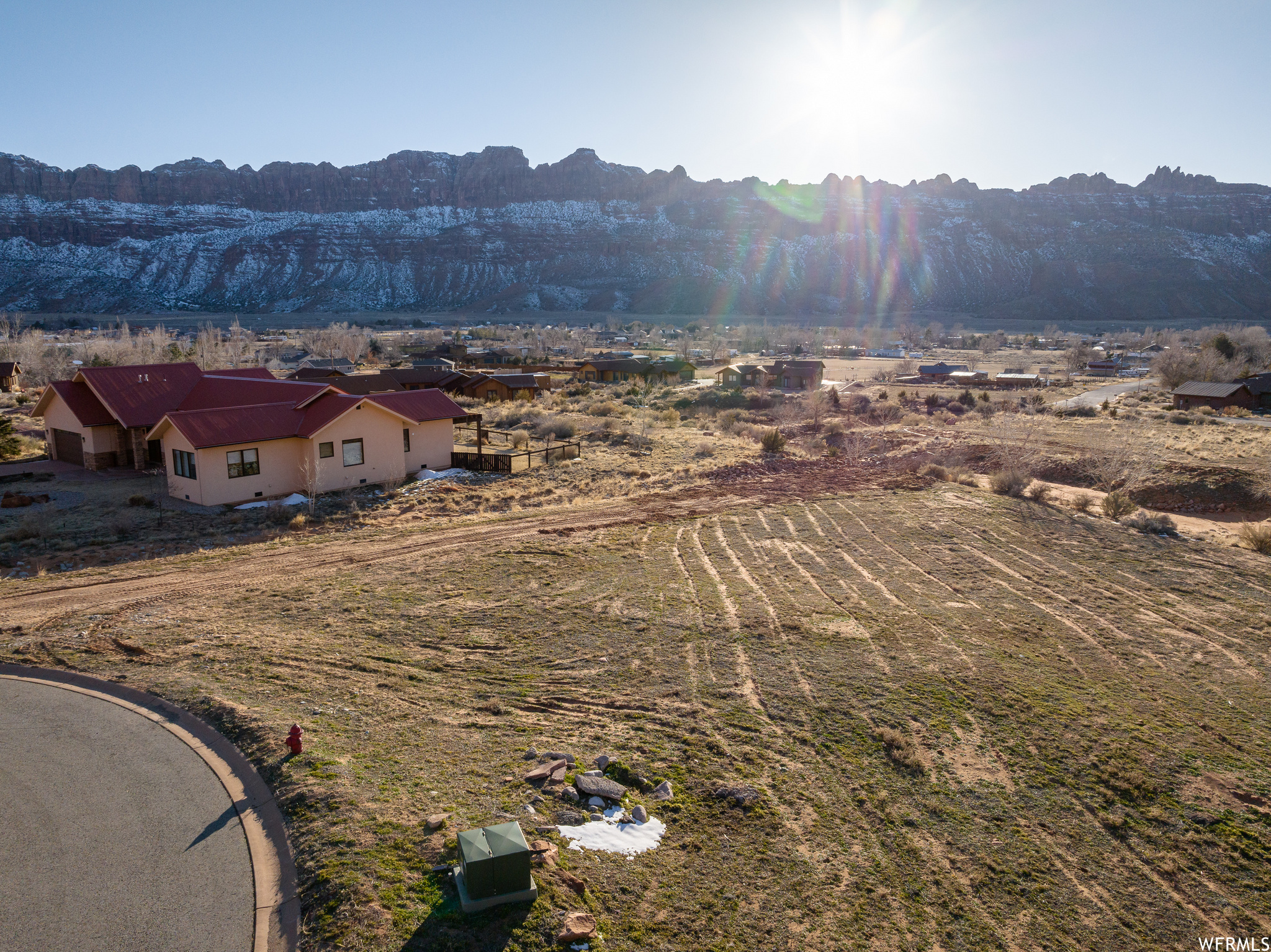main property photo 12