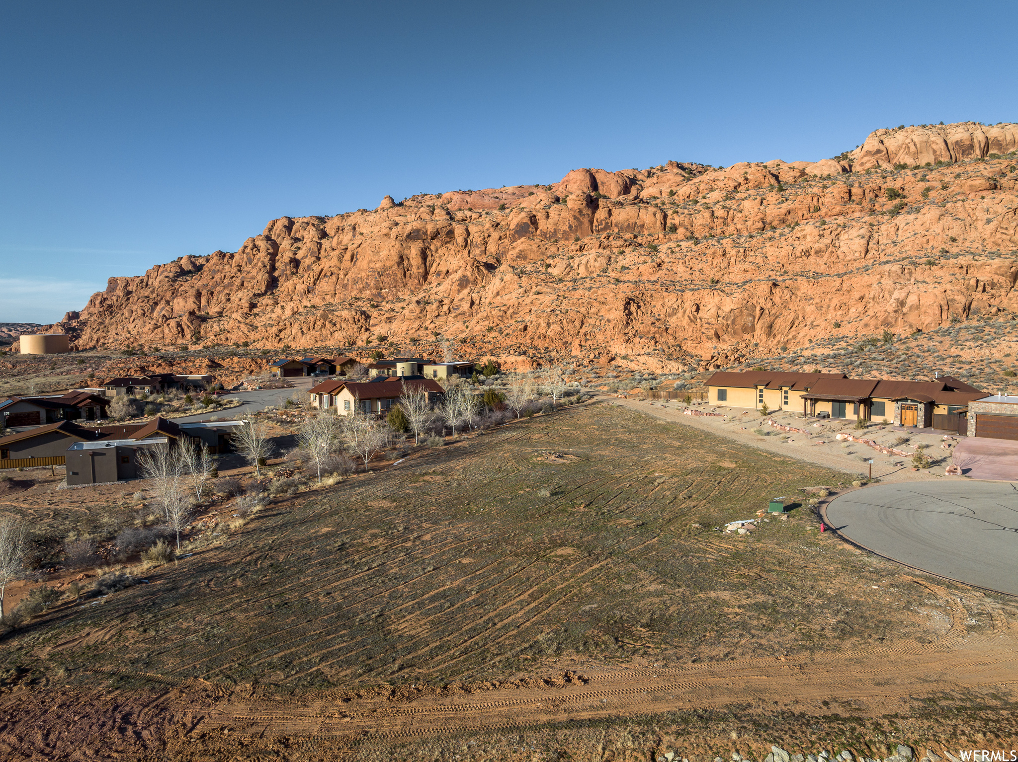 main property photo 17