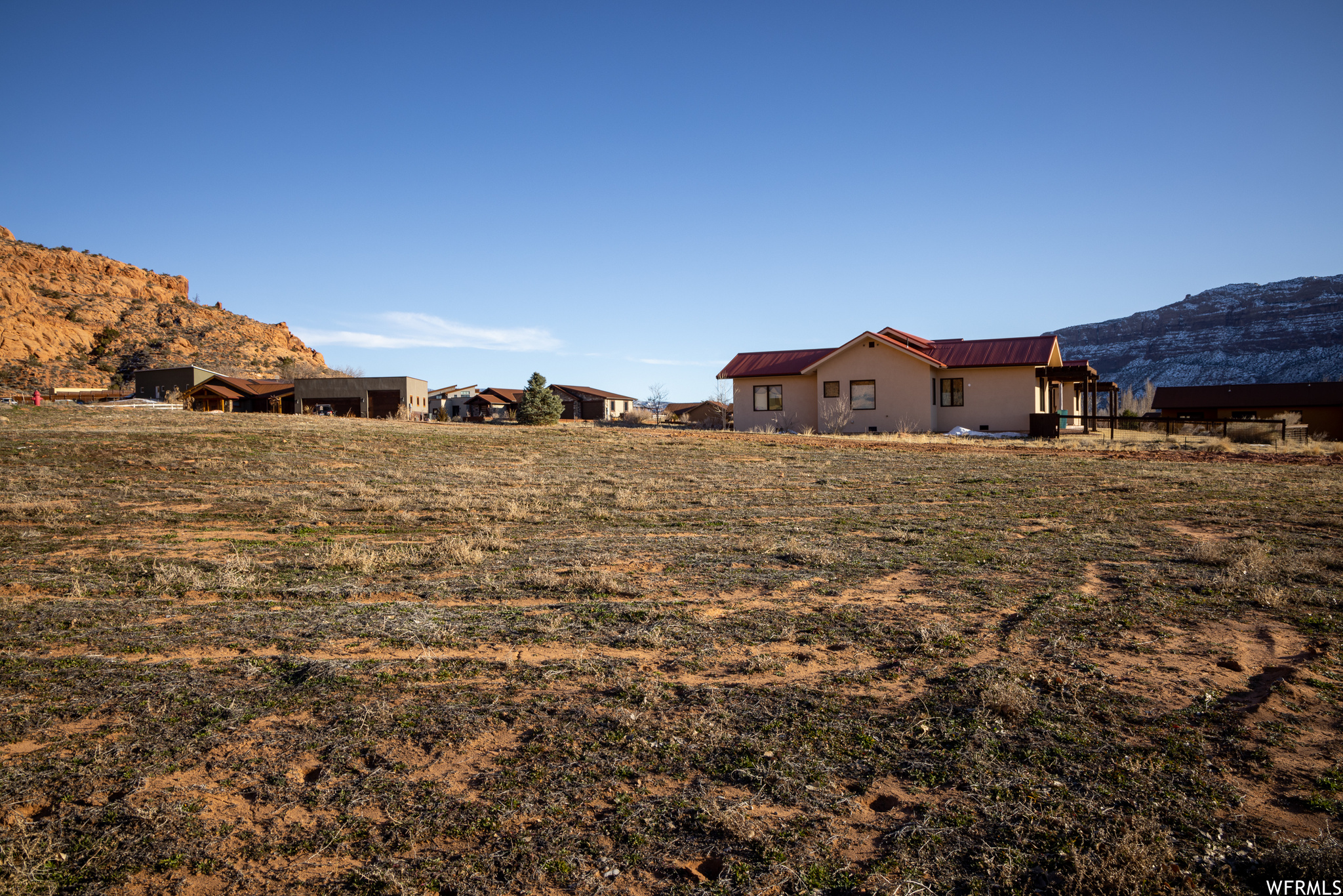 main property photo 3