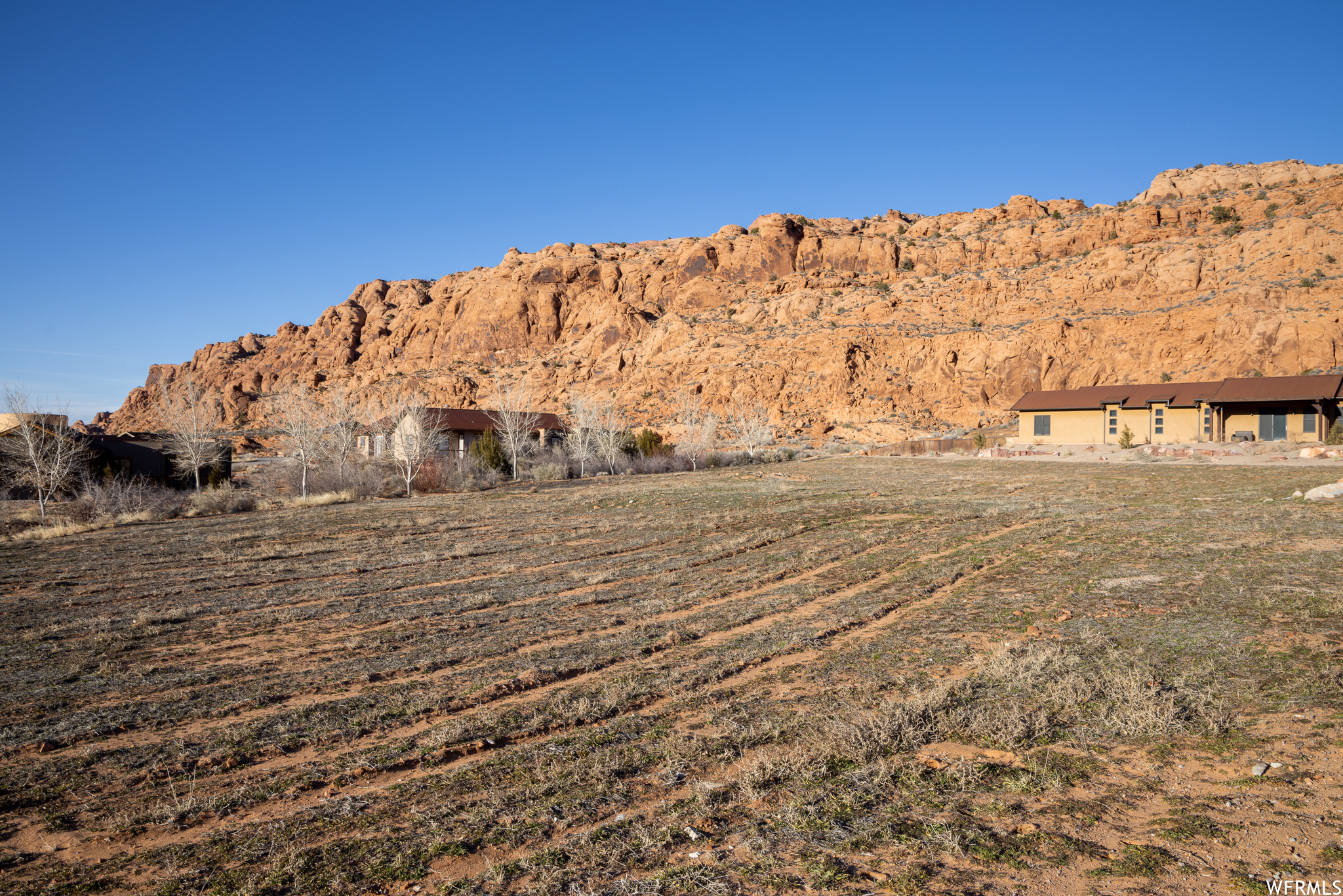 main property photo 9