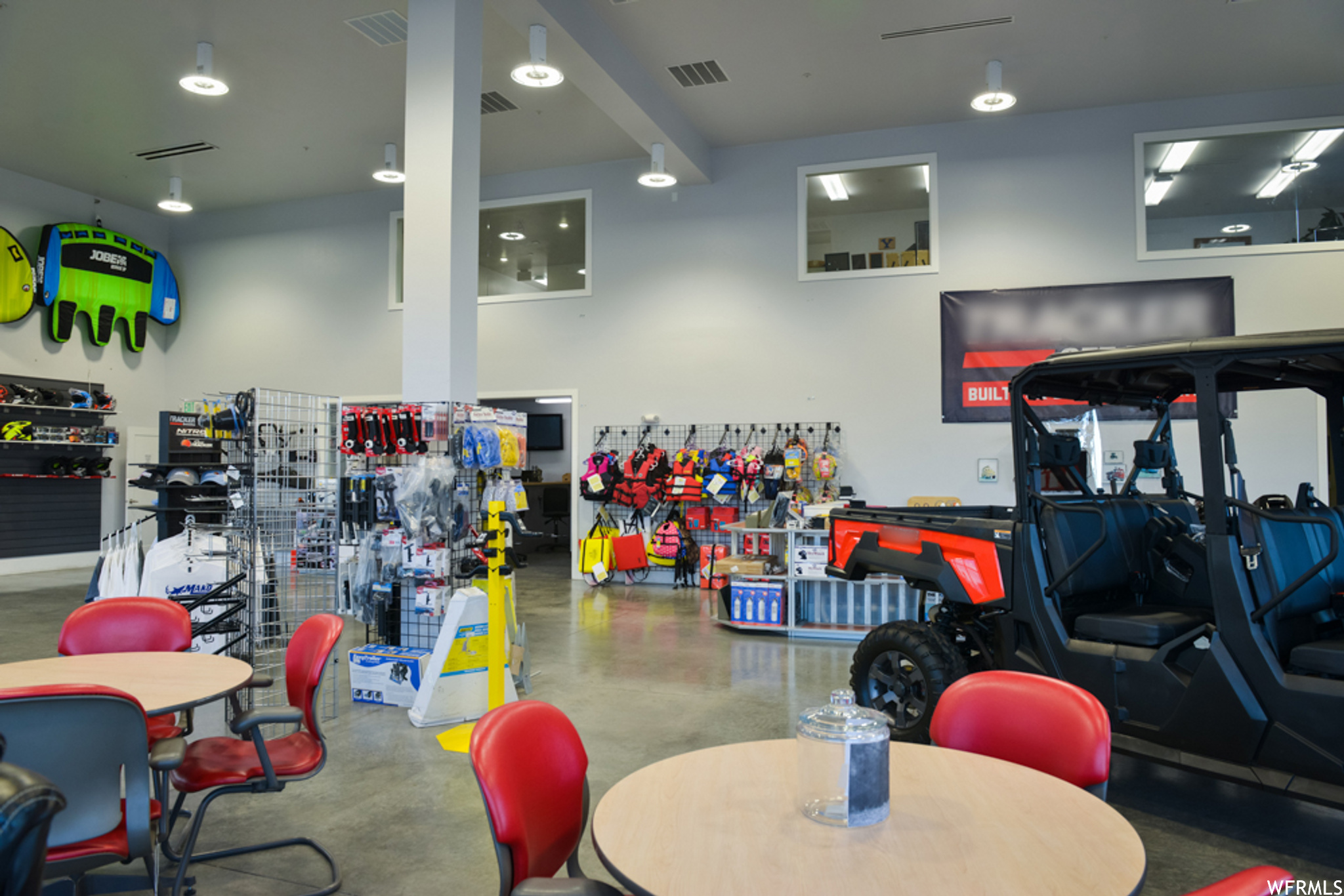 main property photo 19
