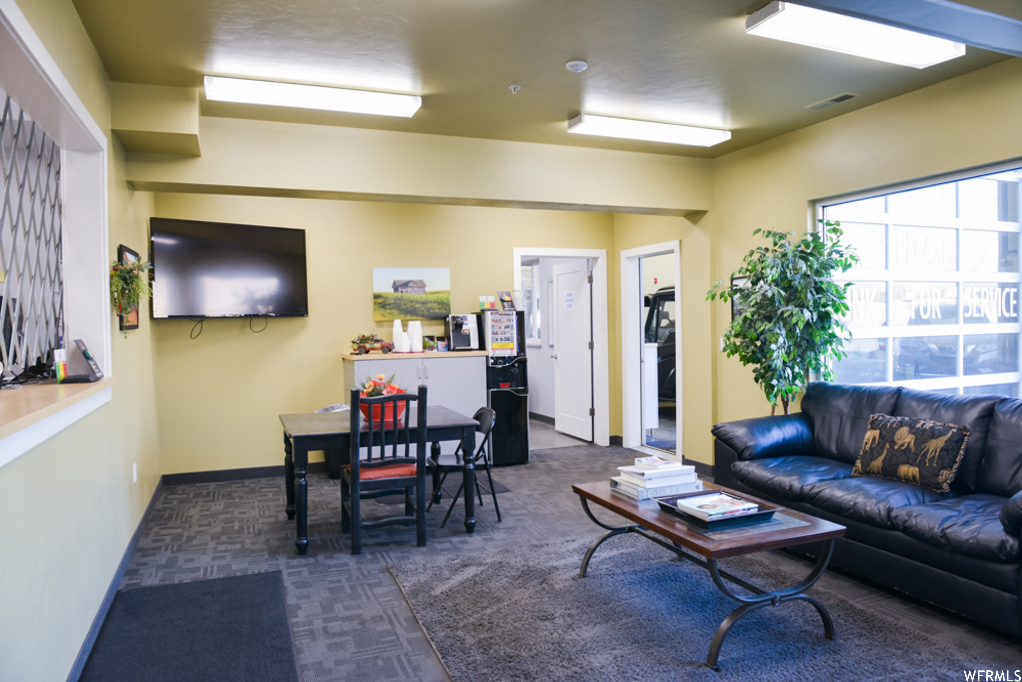 main property photo 78
