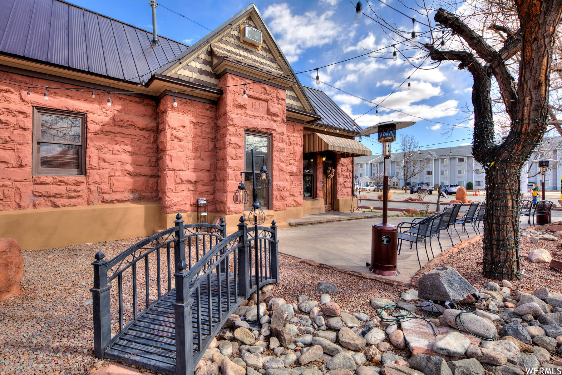 main property photo 27