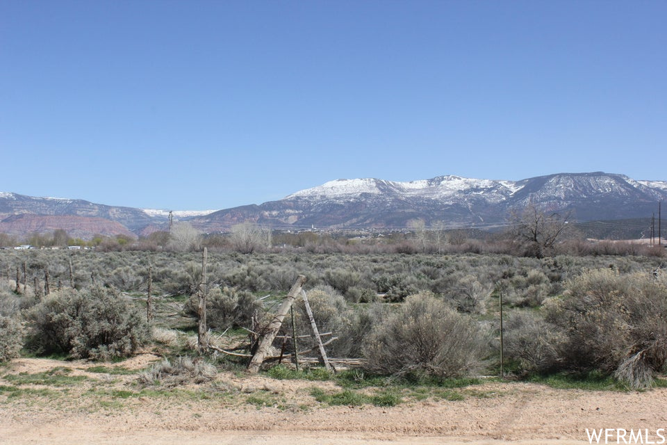 main property photo 11