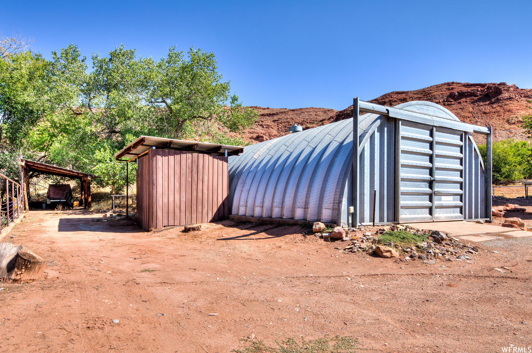 main property photo 14