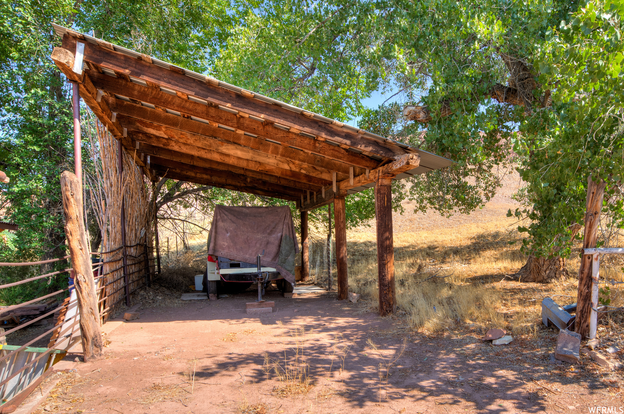 main property photo 15