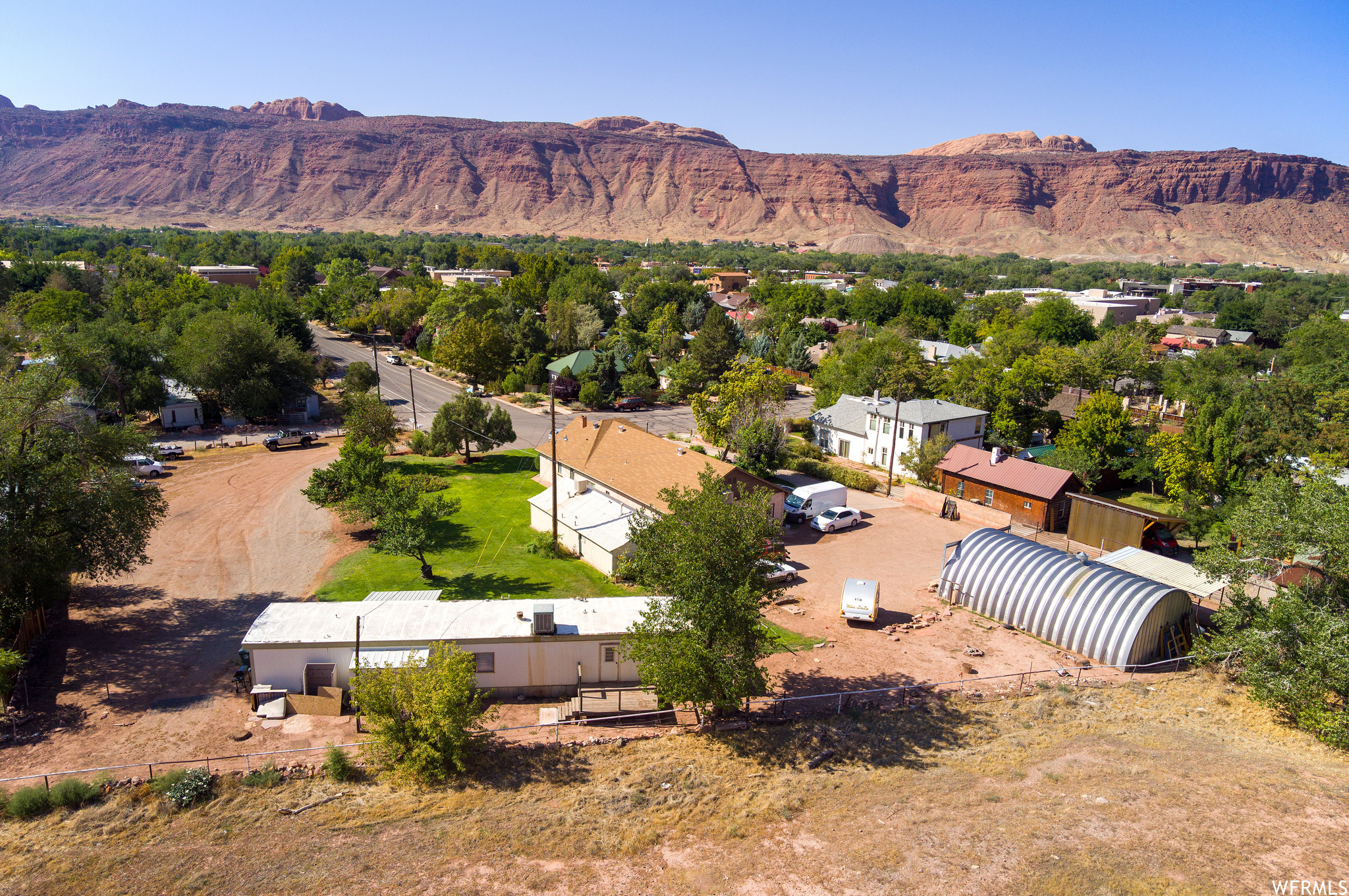 main property photo 5