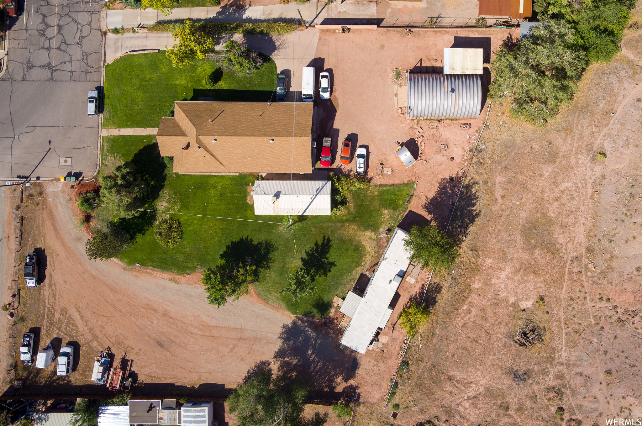main property photo 7