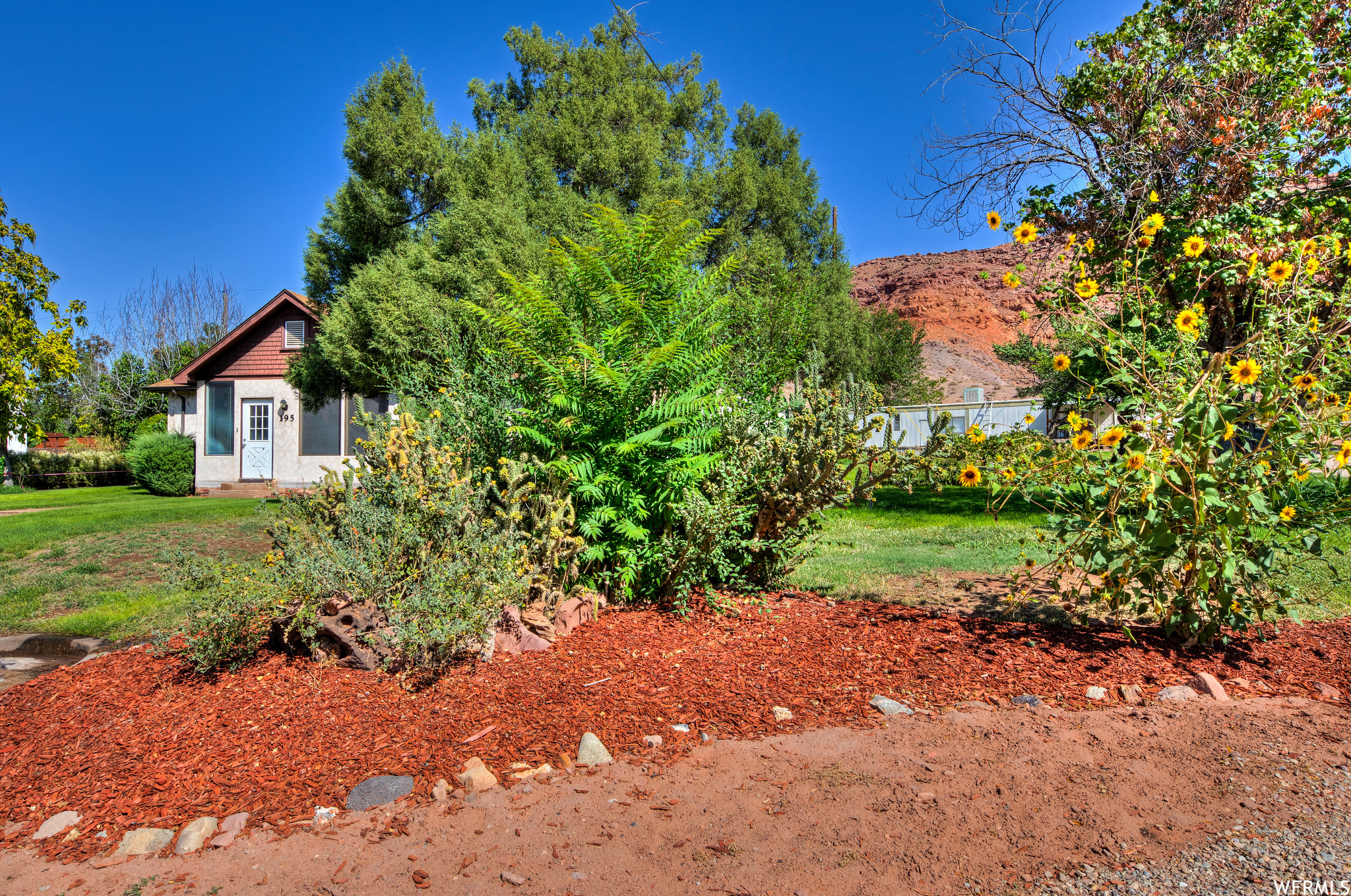 main property photo 10