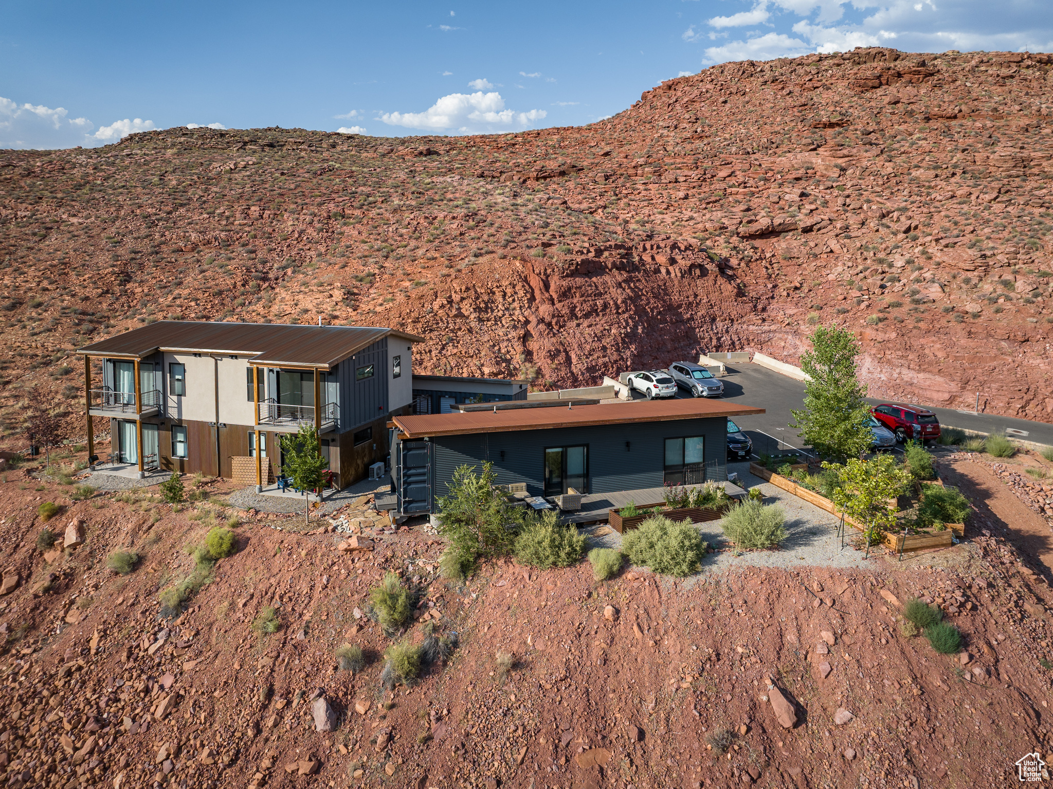 main property photo 32