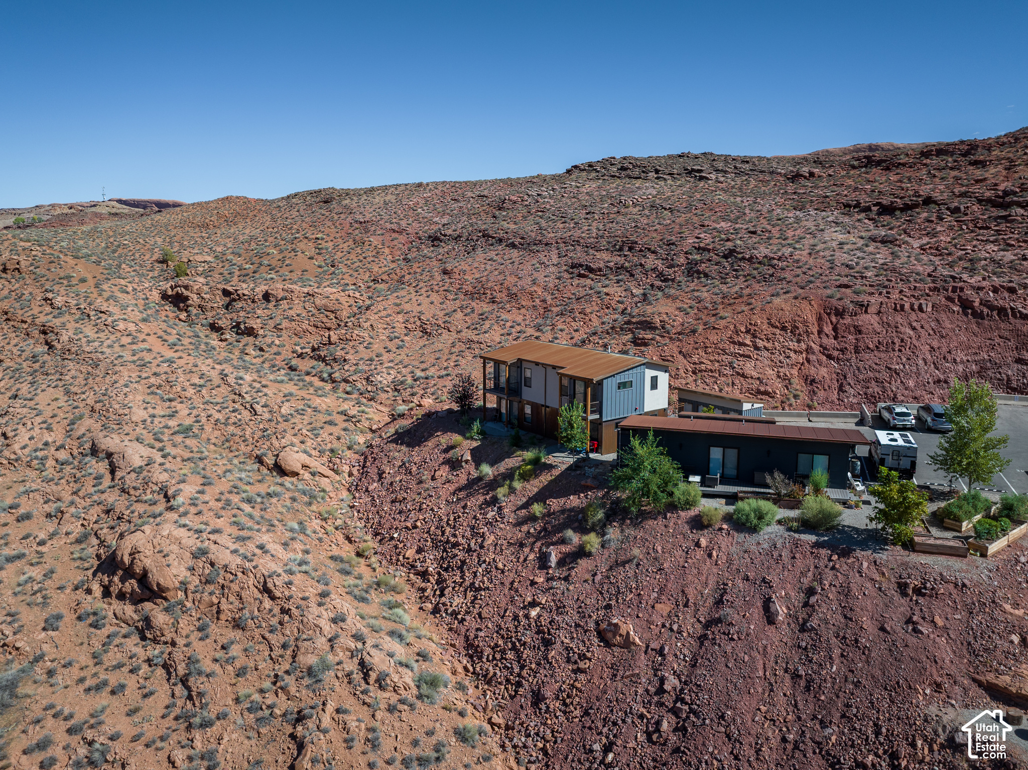 main property photo 43