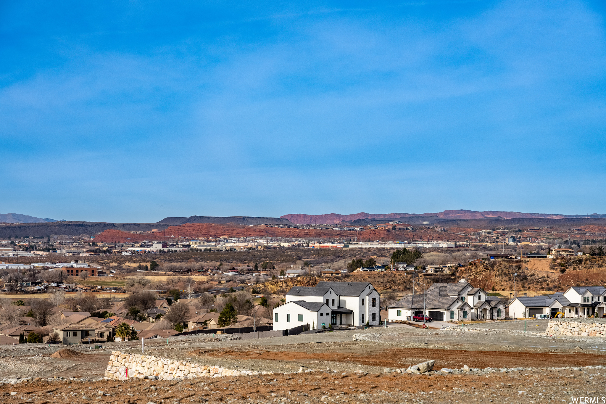 main property photo 13