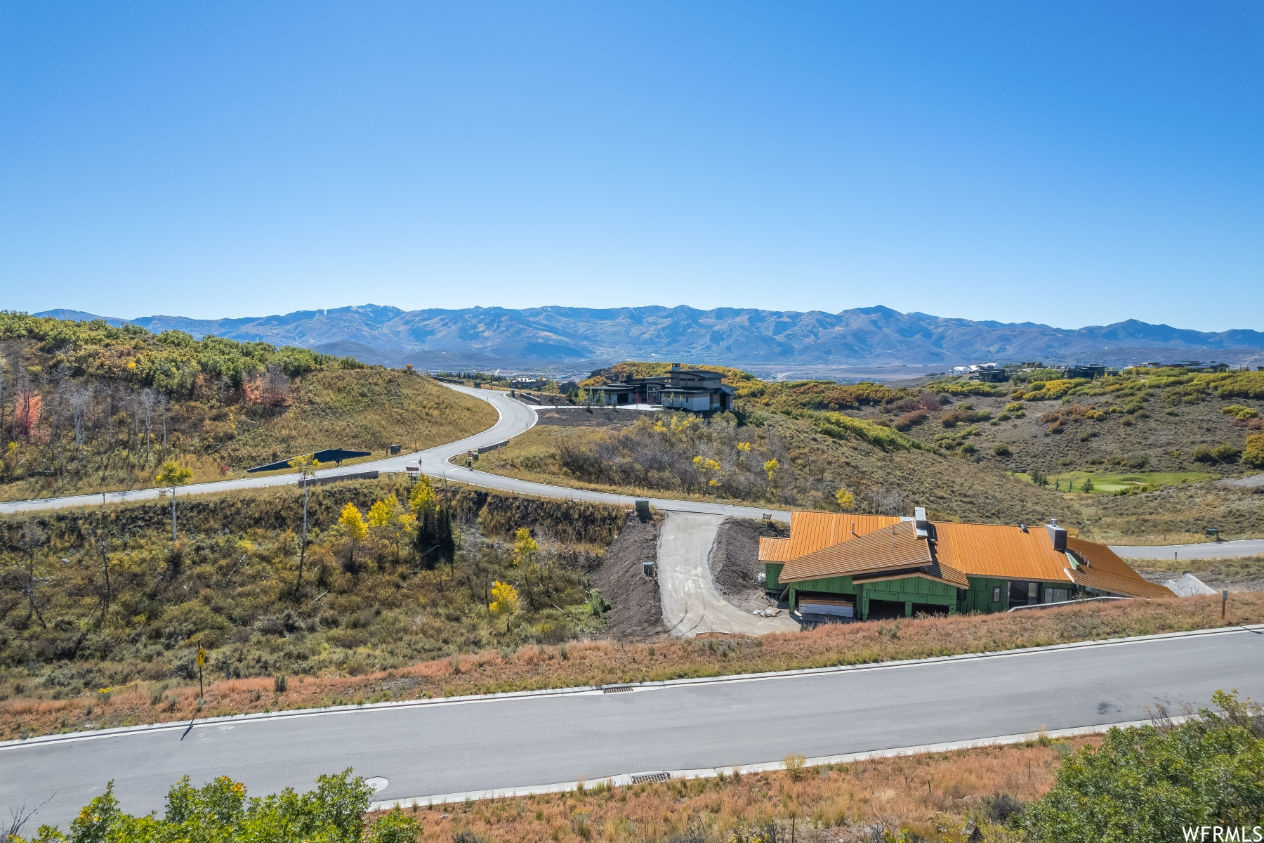 main property photo 14