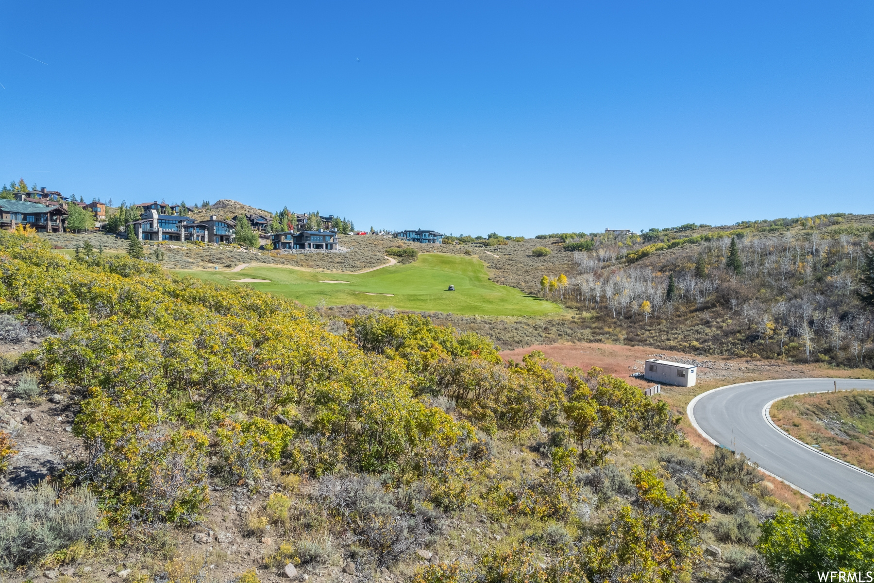 main property photo 6