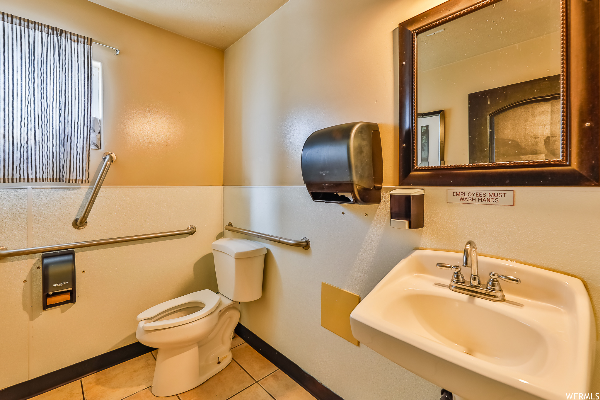 main property photo 22