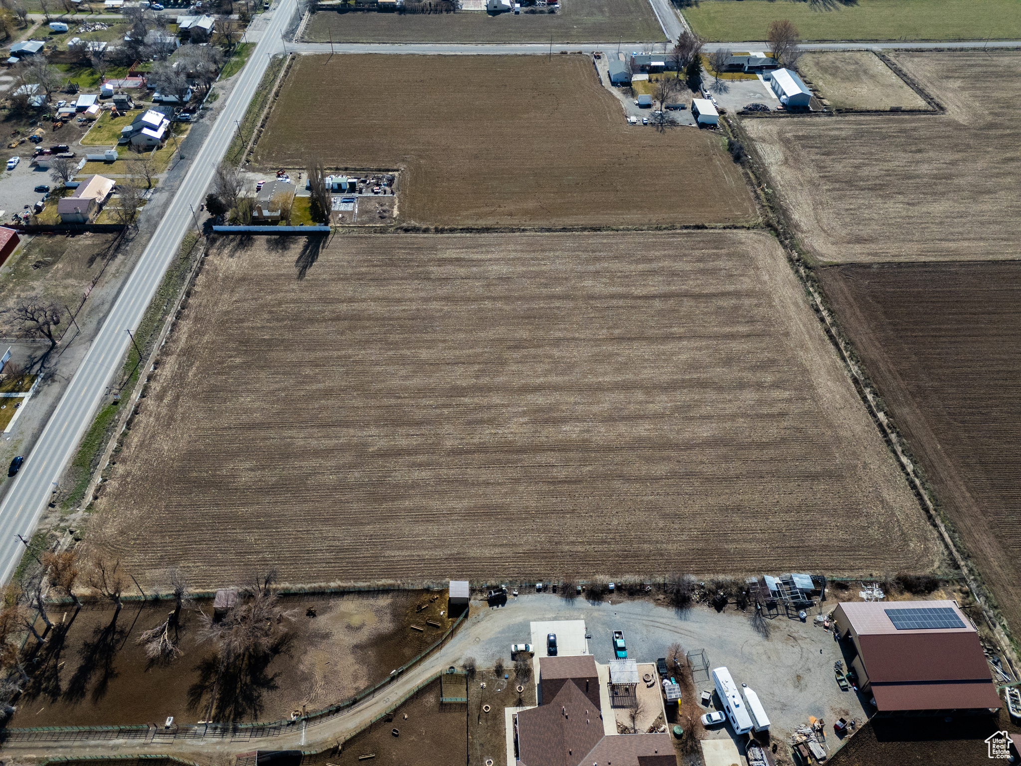 main property photo 14
