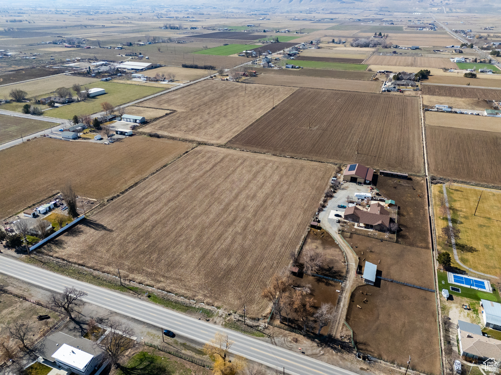 main property photo 15