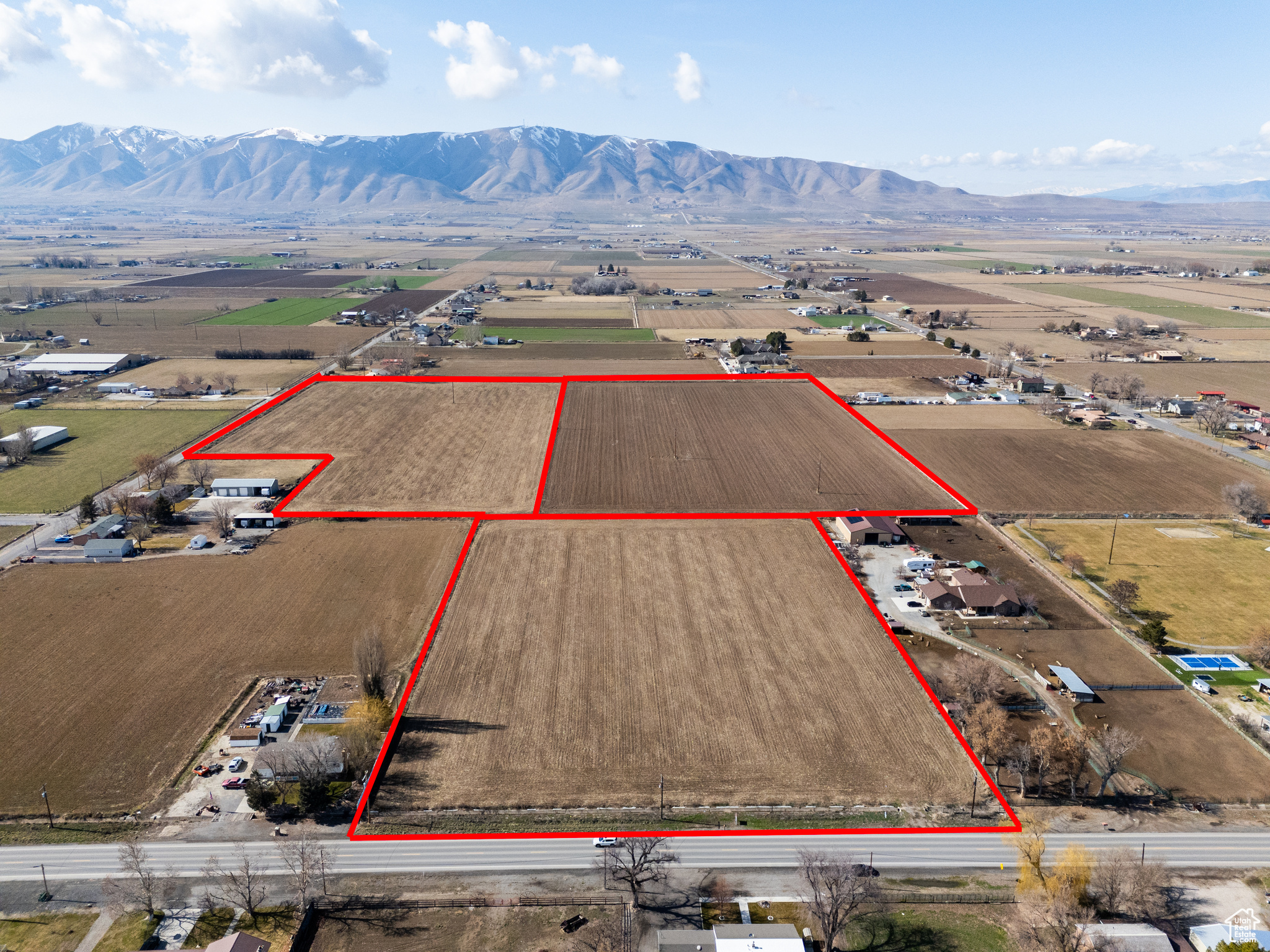 main property photo 17