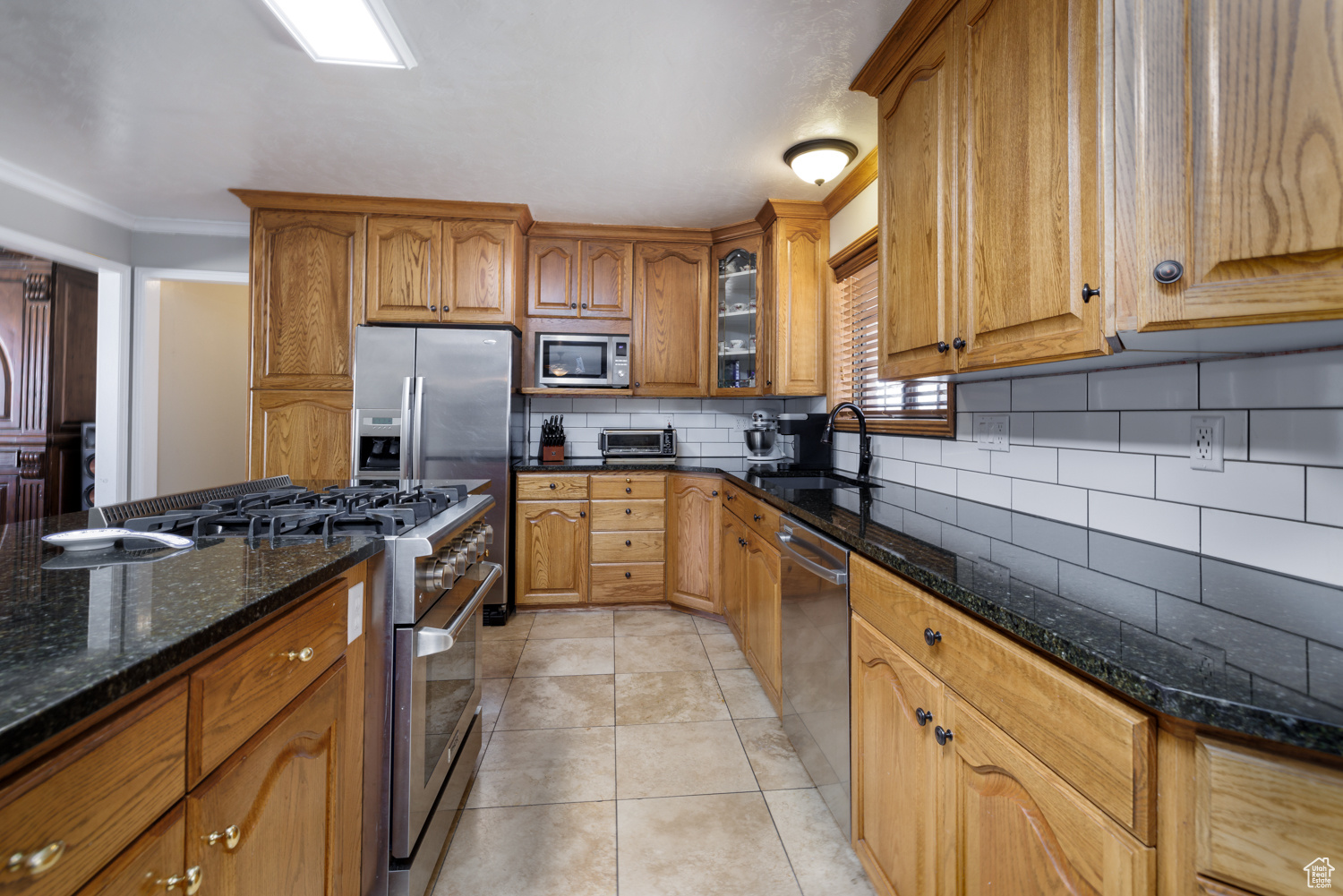 main property photo 14