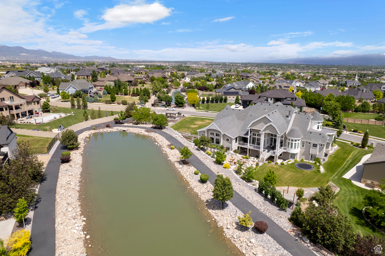 main property photo 68