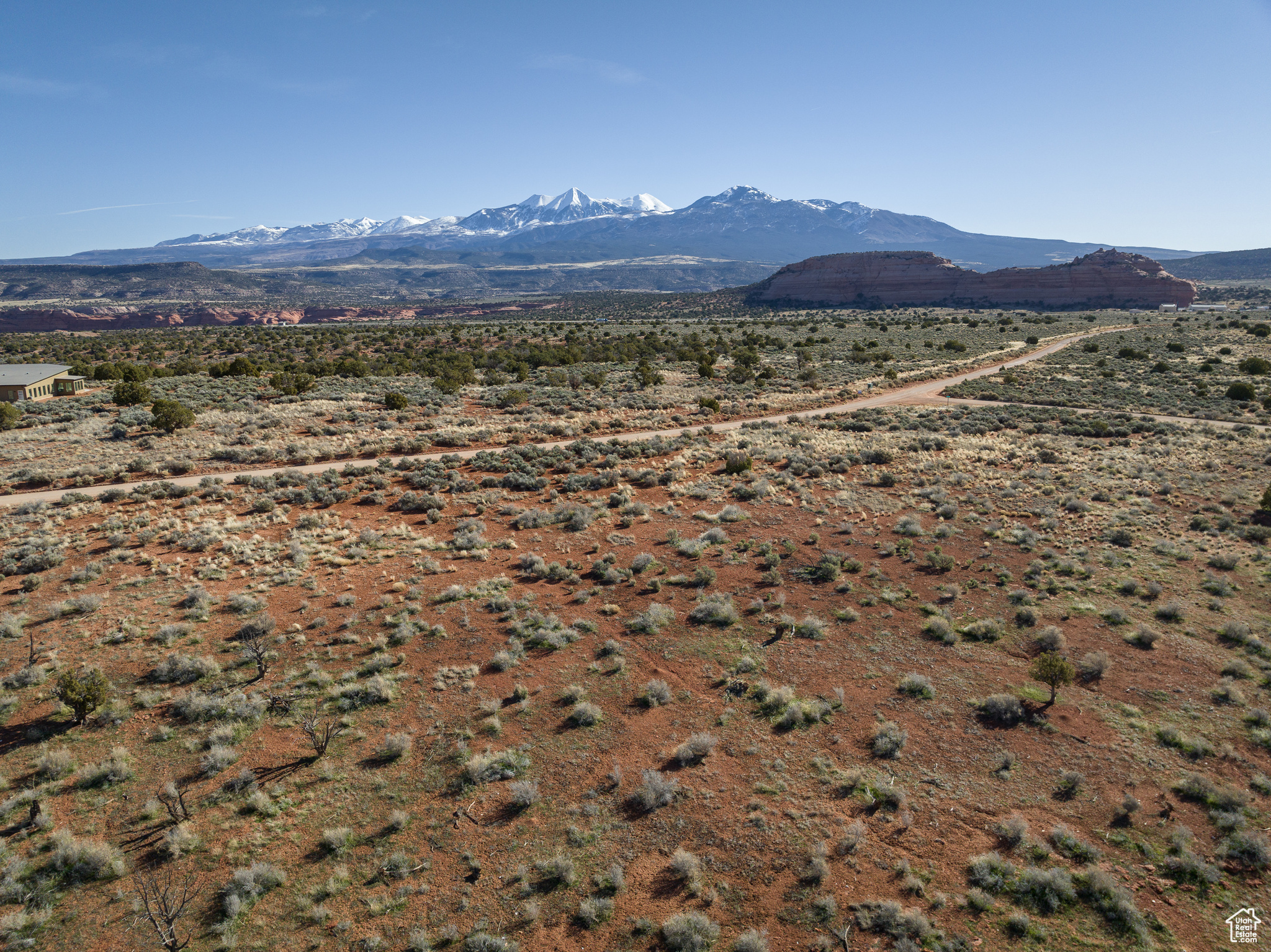 main property photo 13