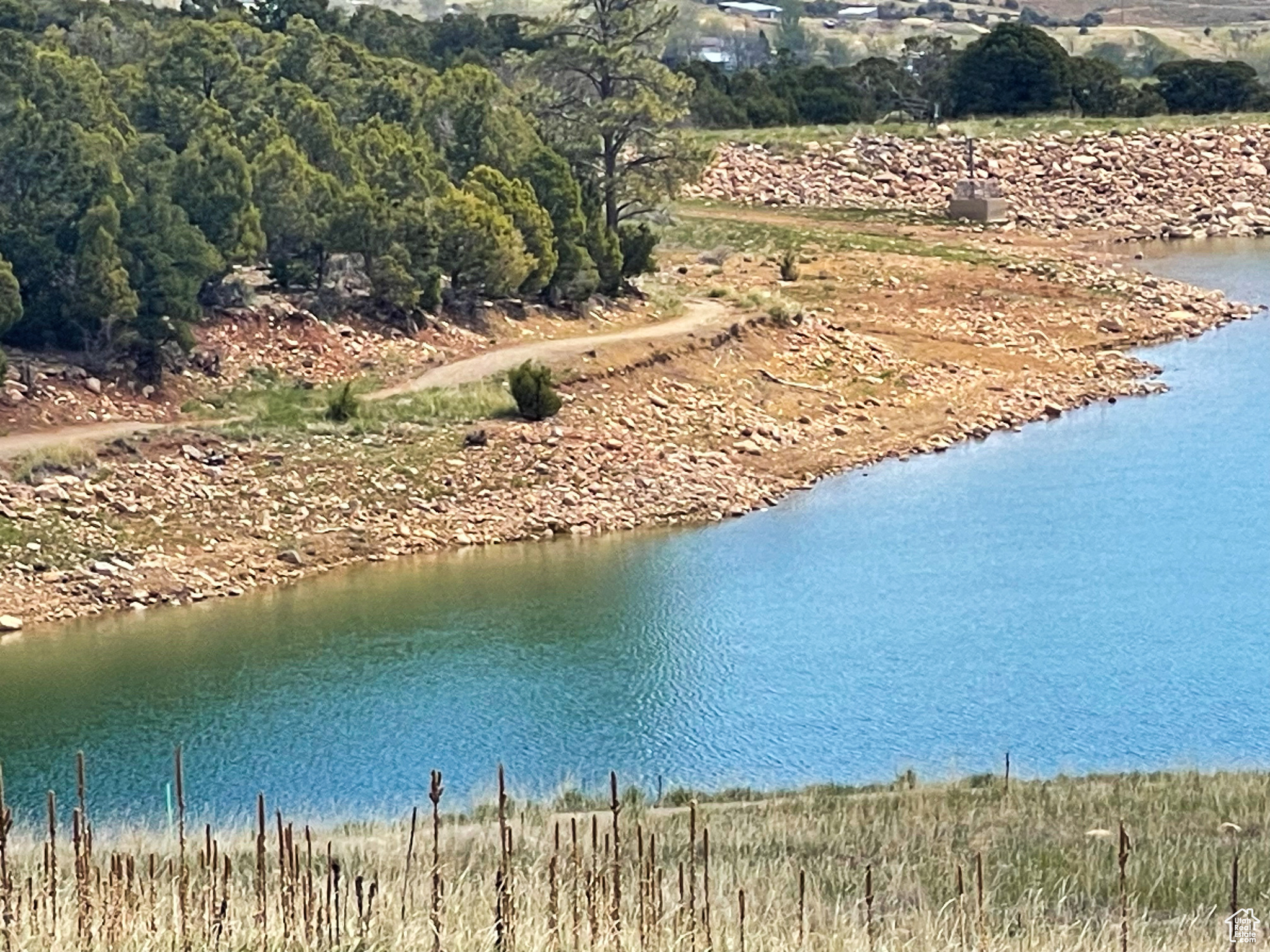main property photo 18