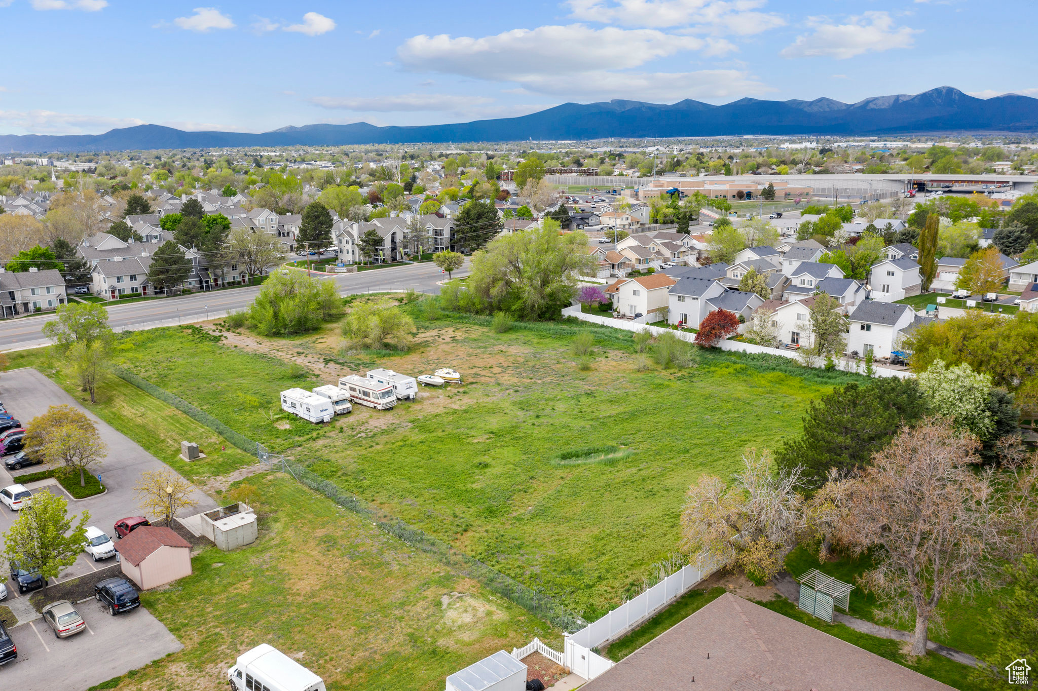 main property photo 9
