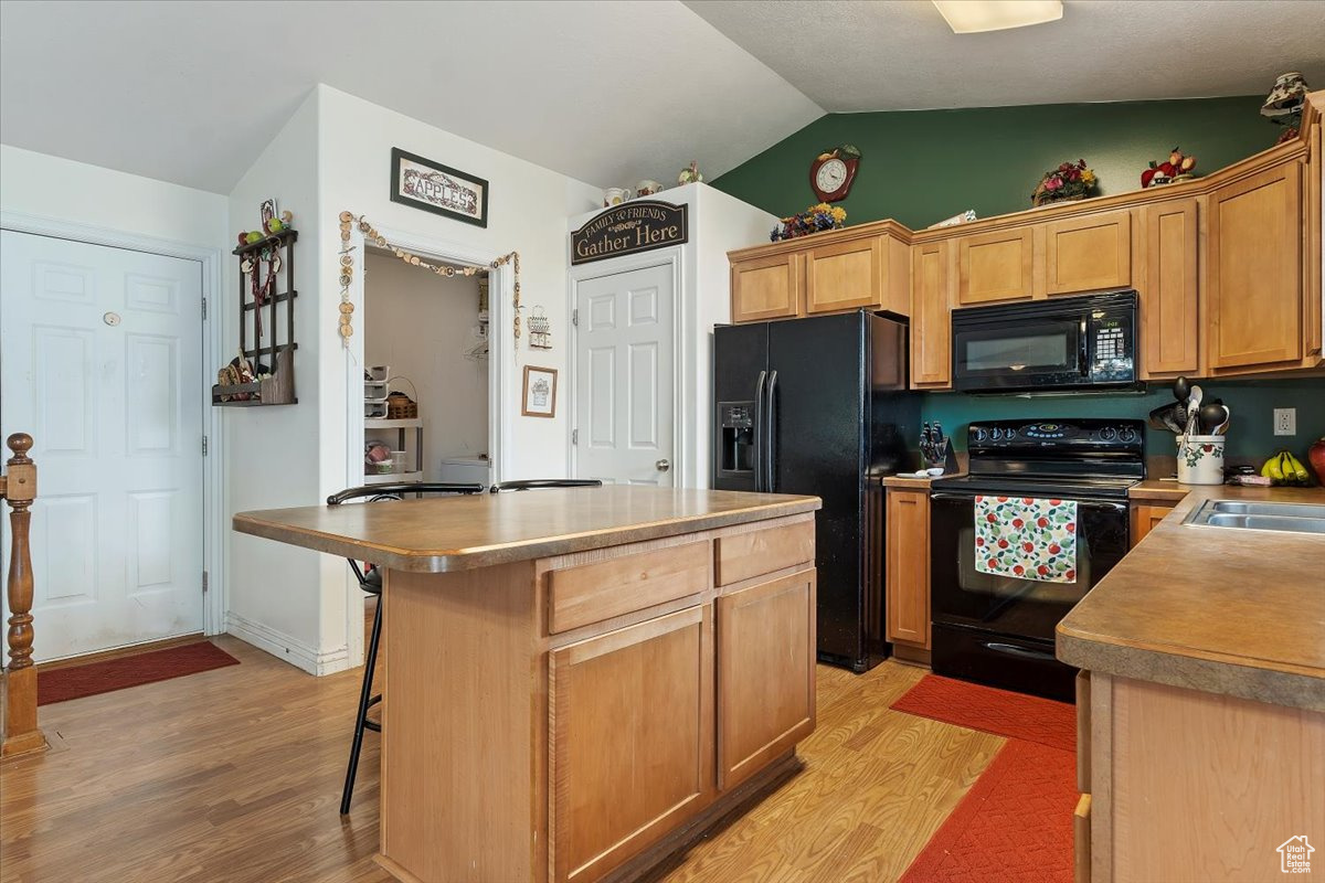 main property photo 9