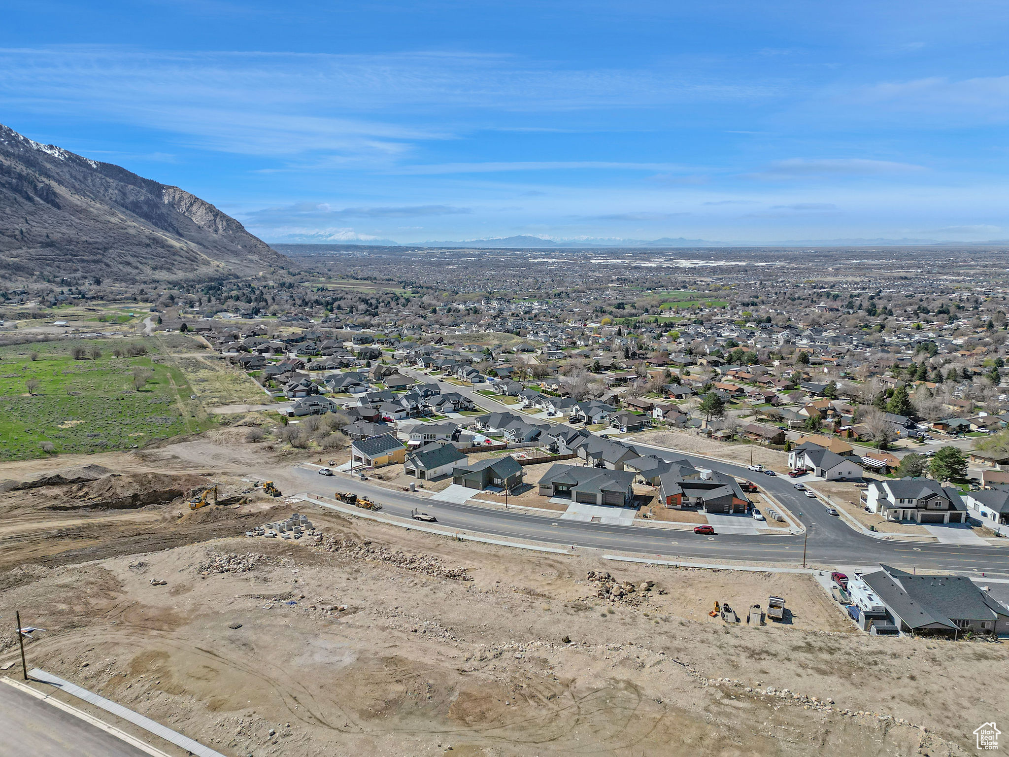 main property photo 13