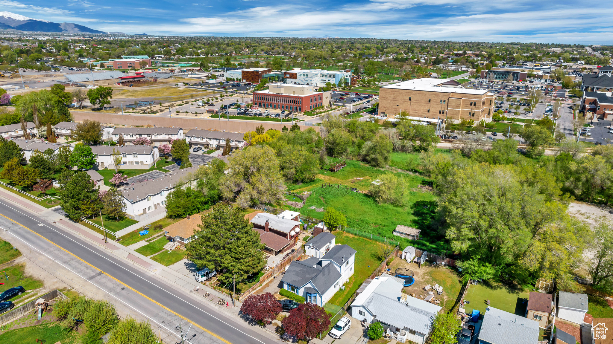 main property photo 22
