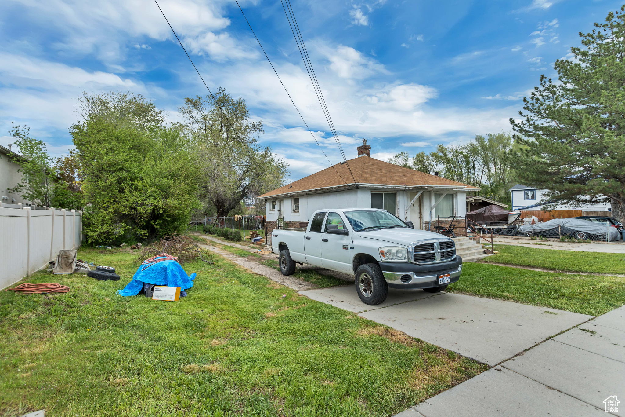 main property photo 8