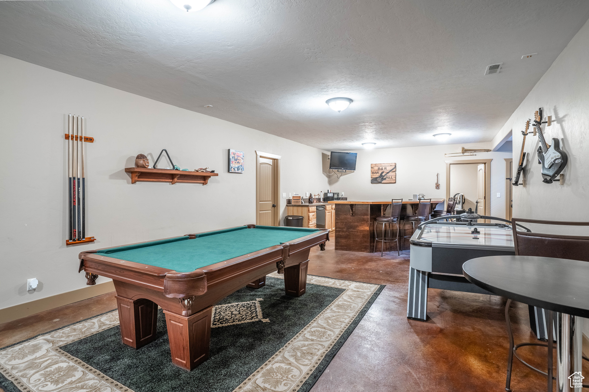 main property photo 68