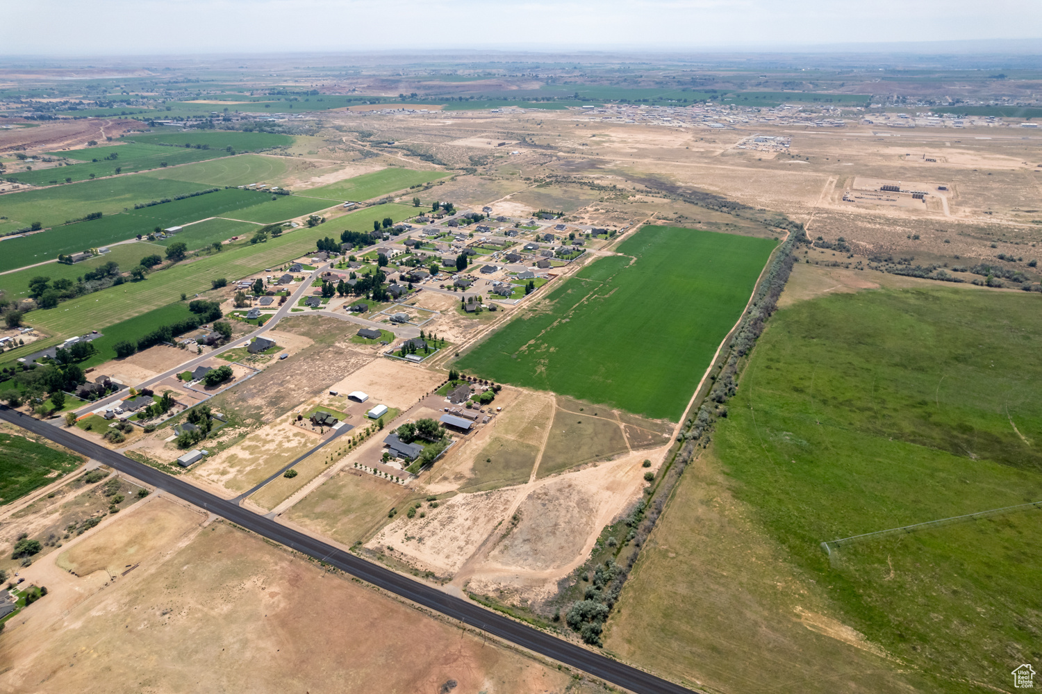 main property photo 37
