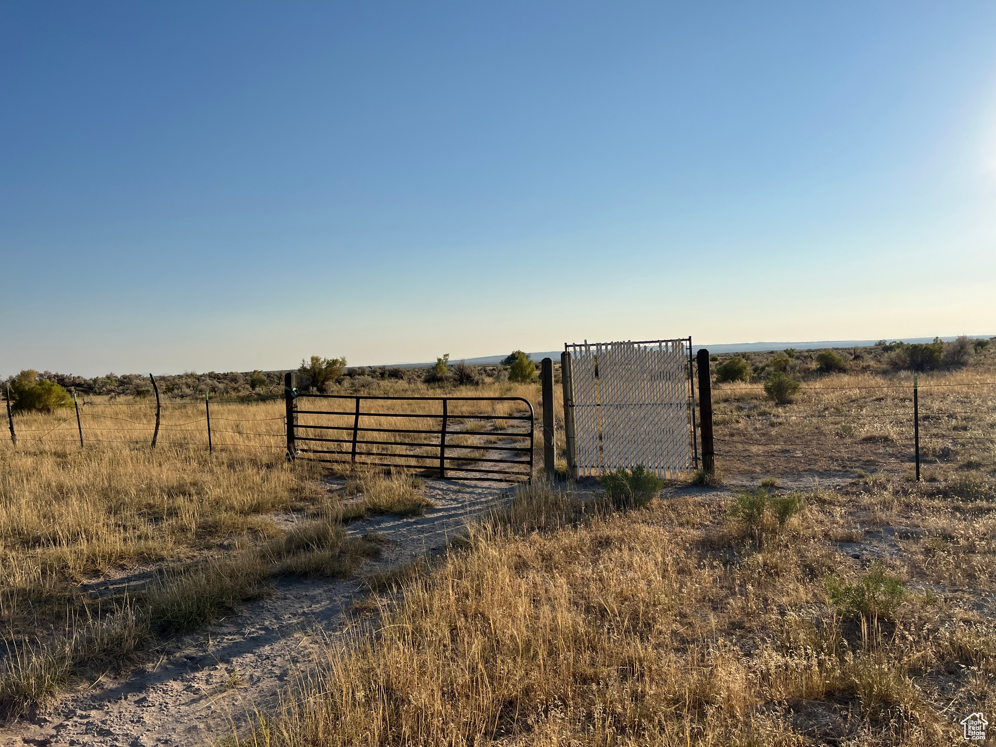 main property photo 20