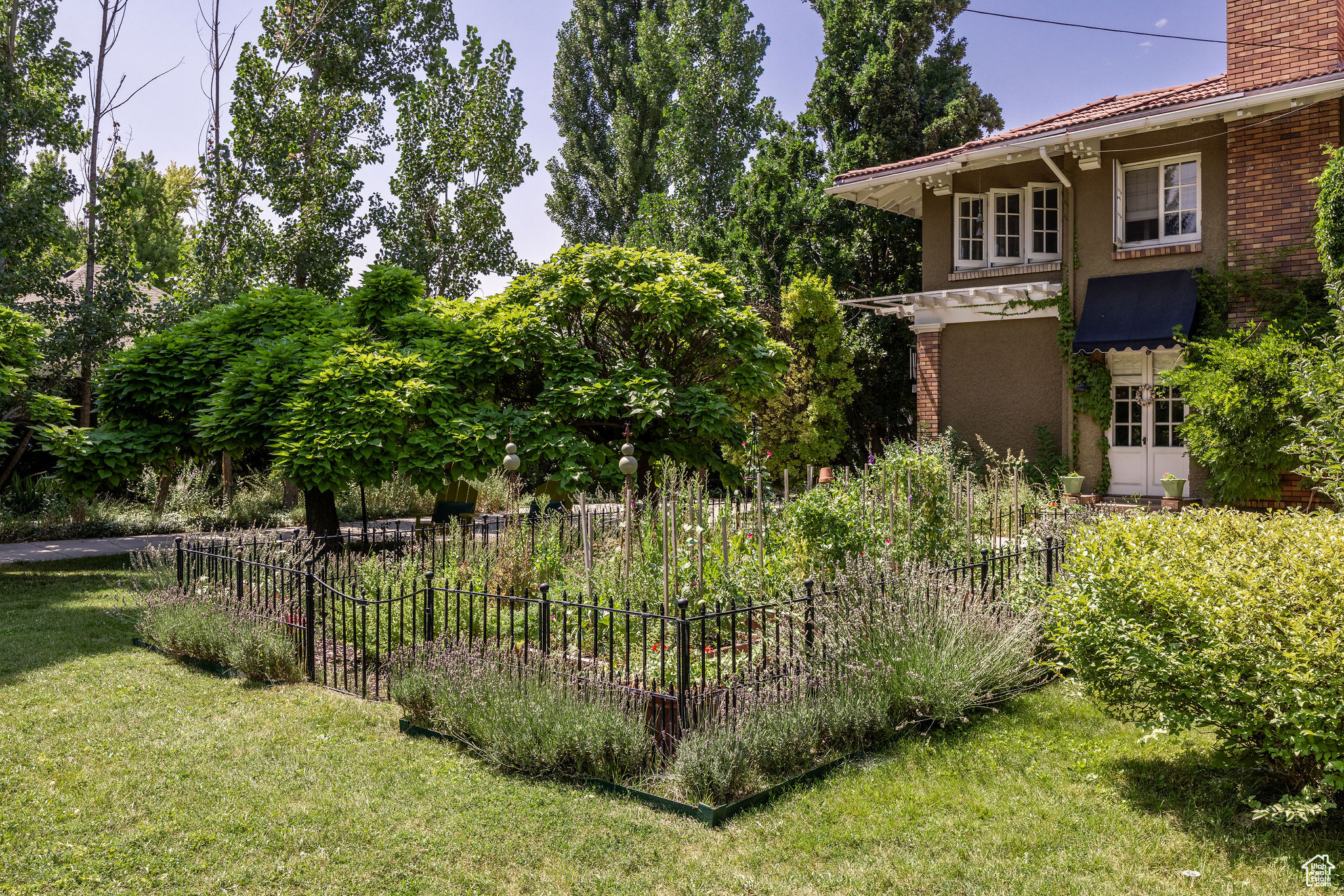 main property photo 53