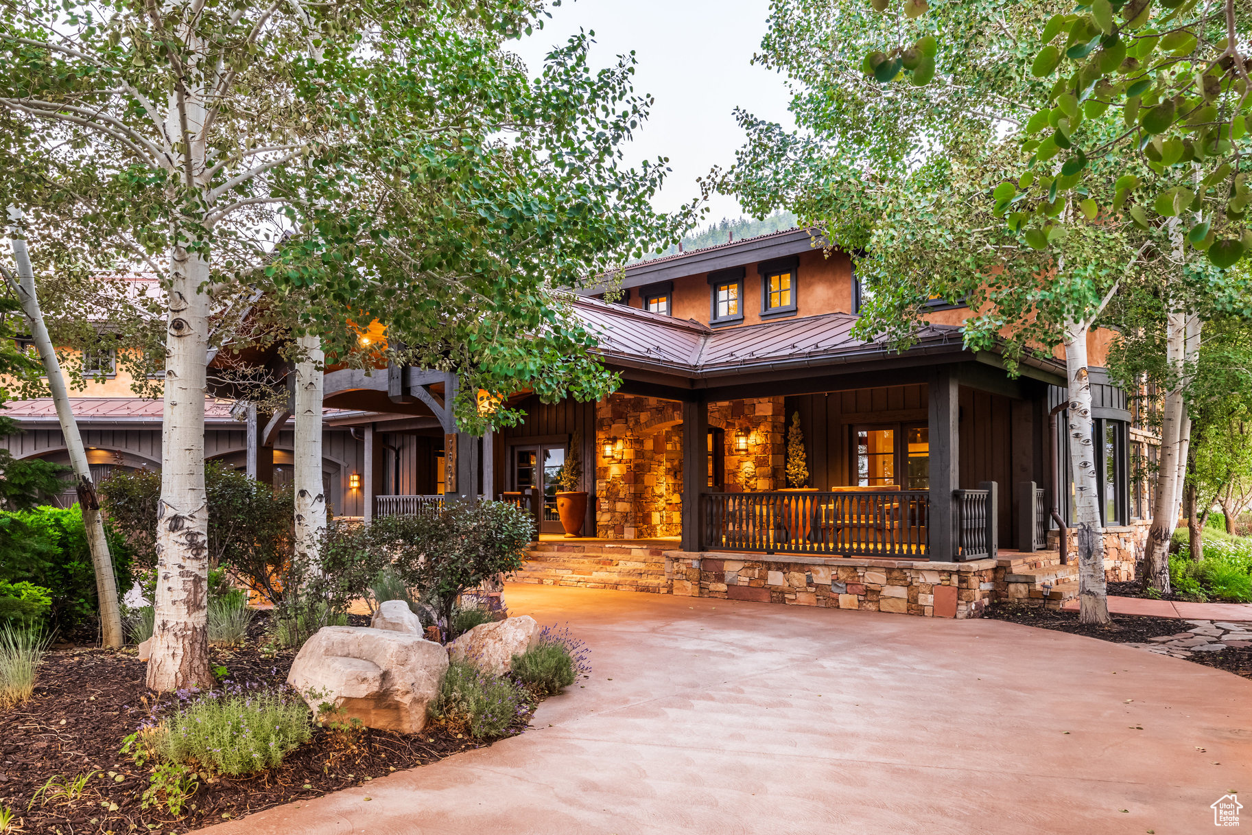 main property photo 60