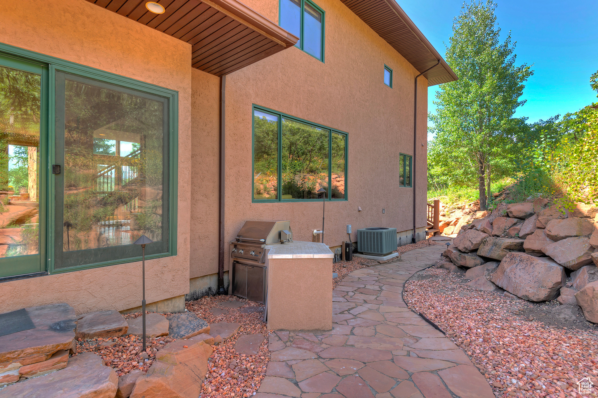 main property photo 41
