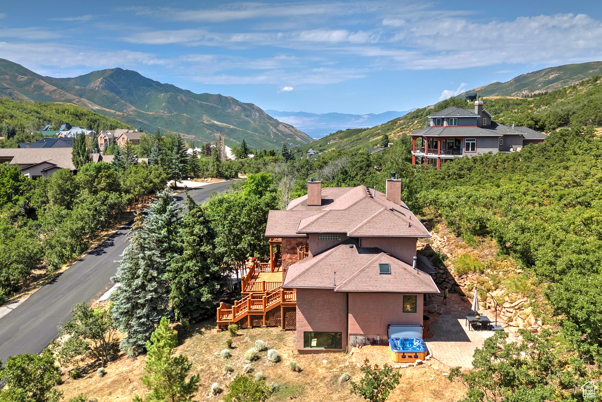 main property photo 50