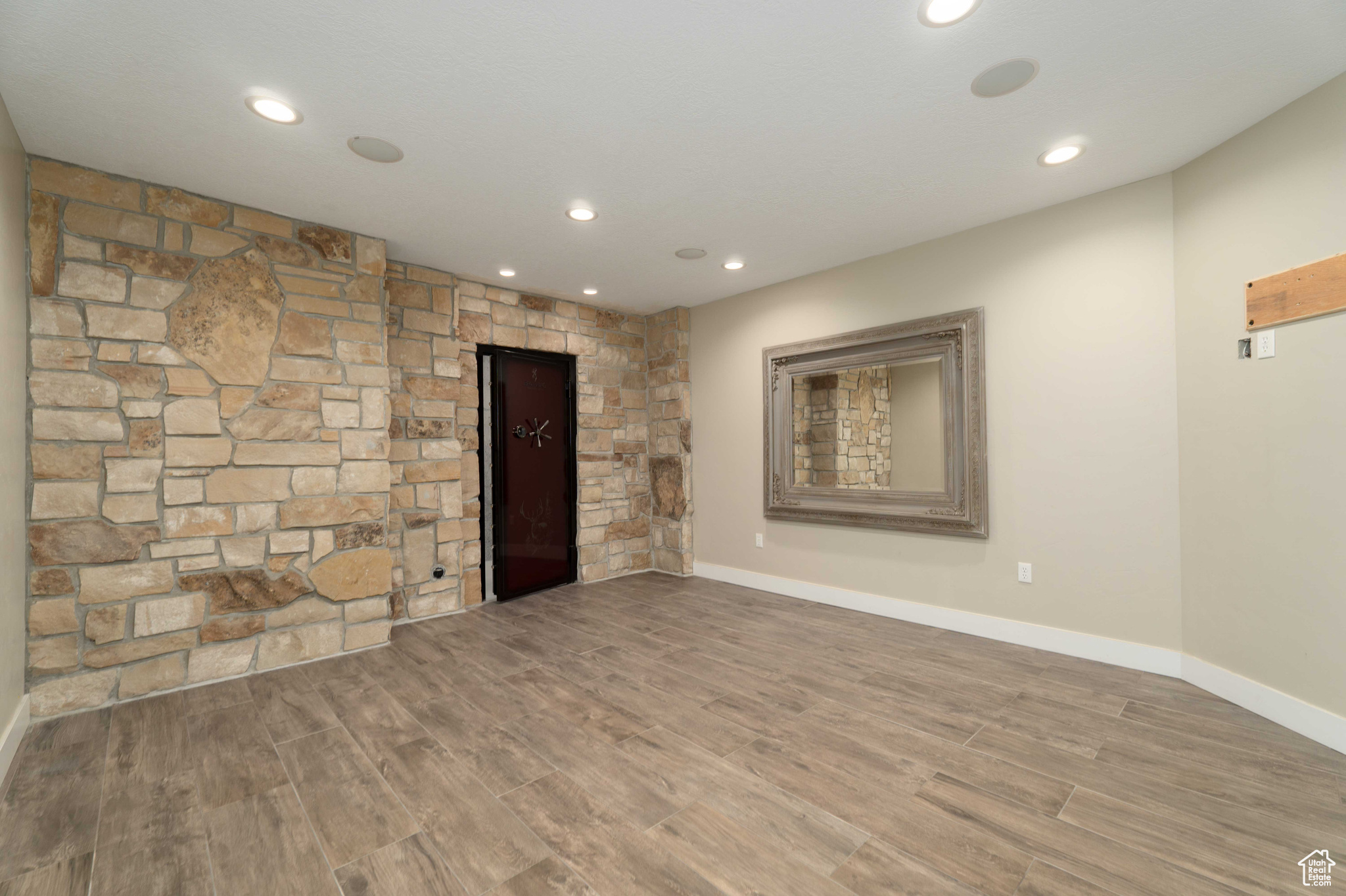 main property photo 61