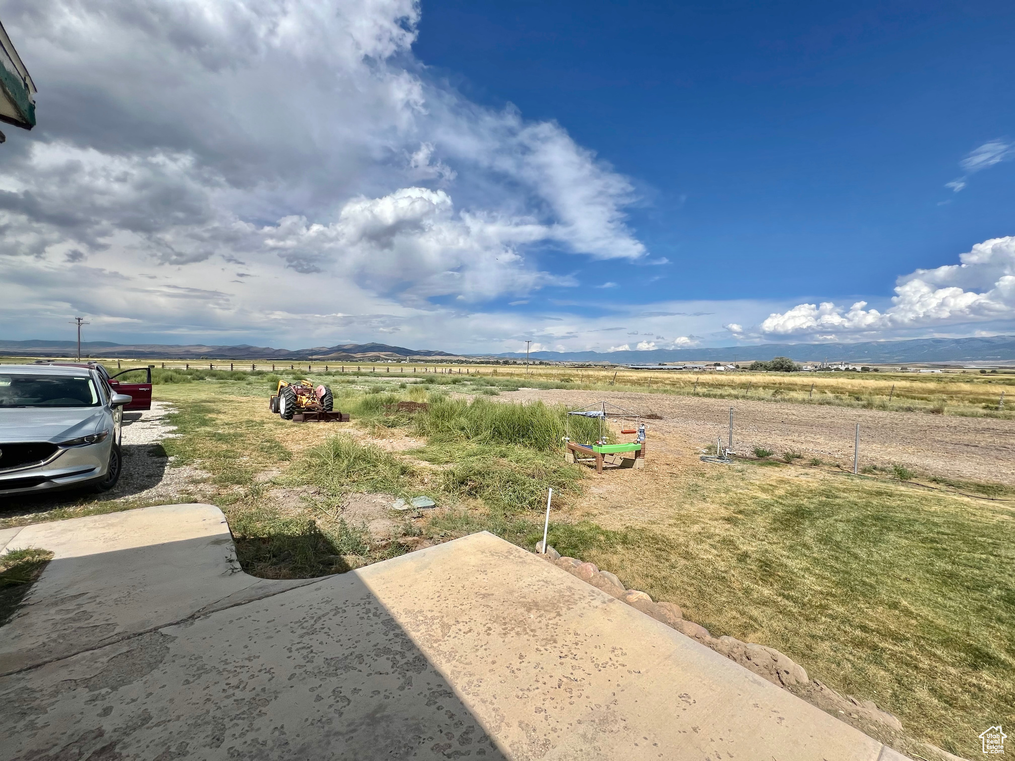 main property photo 27